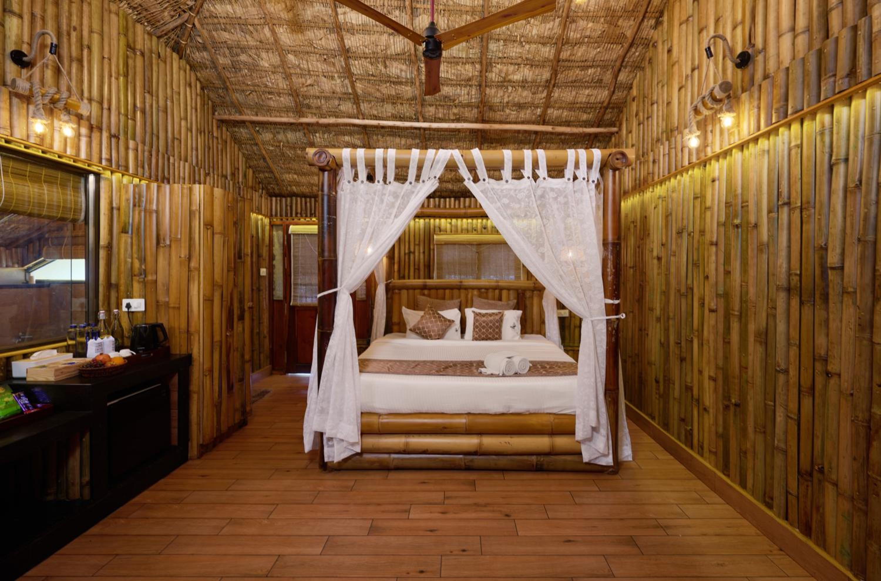 Lux jacuzzi cottage with balcony - Photo 11