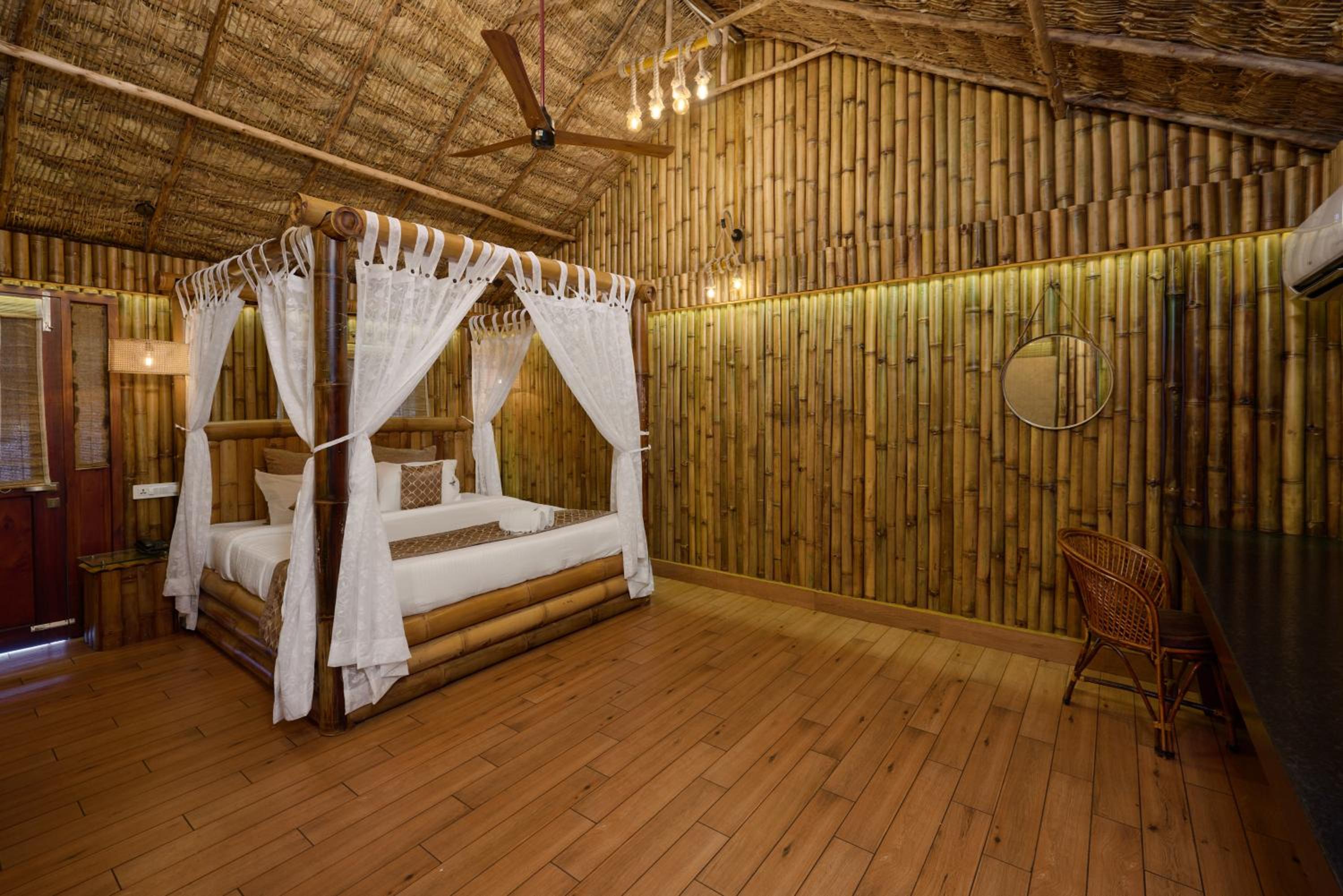 Lux jacuzzi cottage with balcony - Photo 6