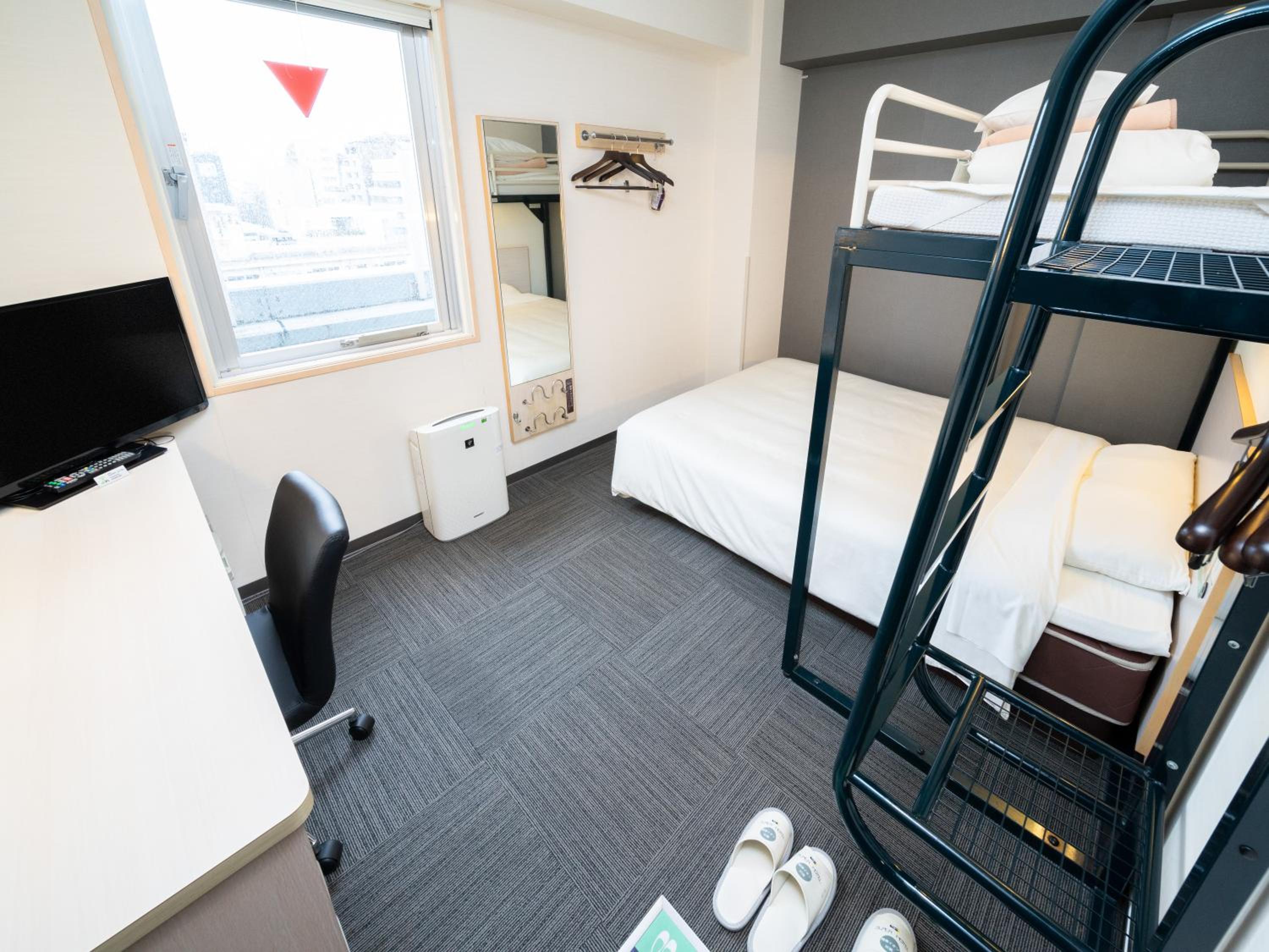 Double Room with Extra Bed photo 3