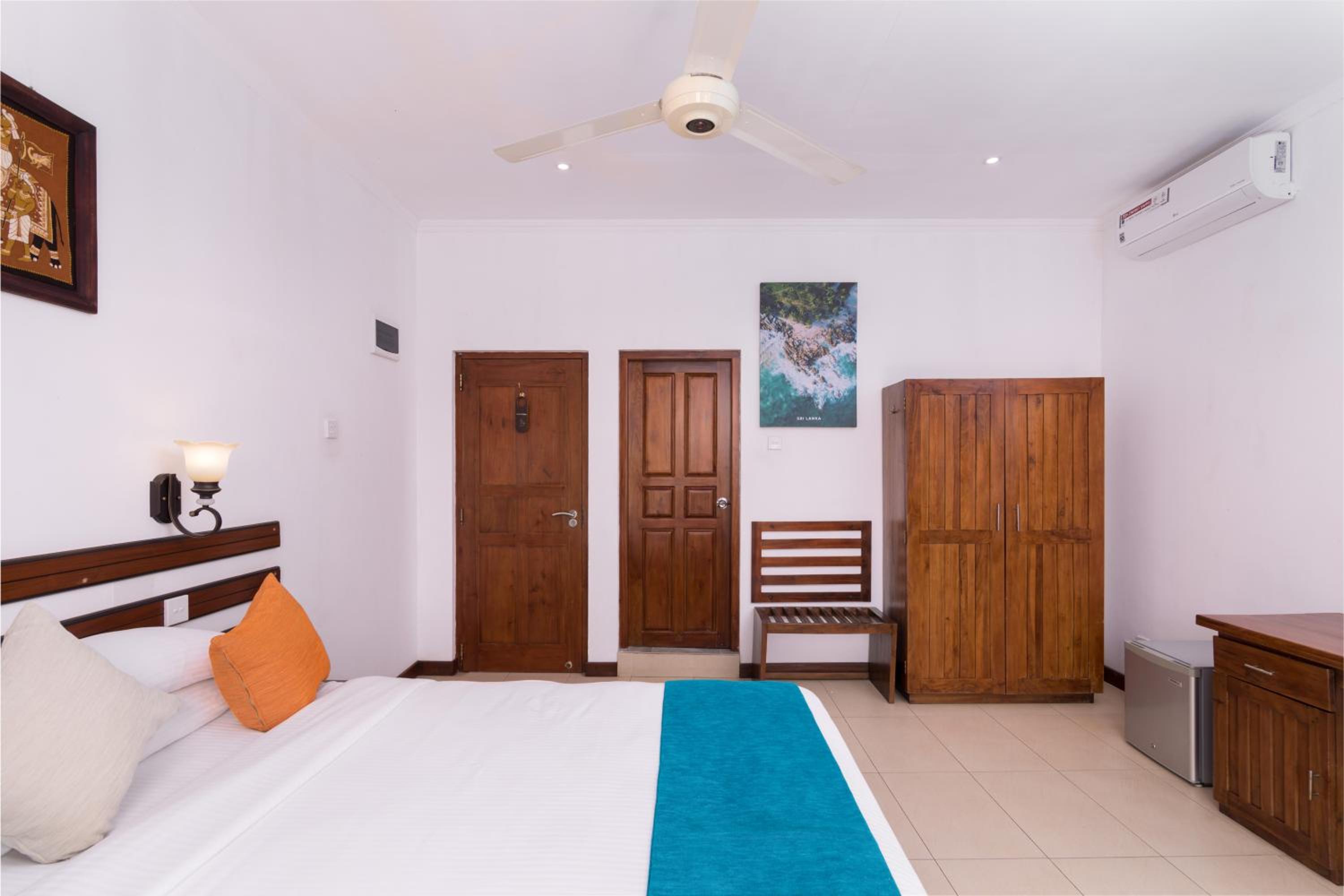 Standard Double Room photo 3
