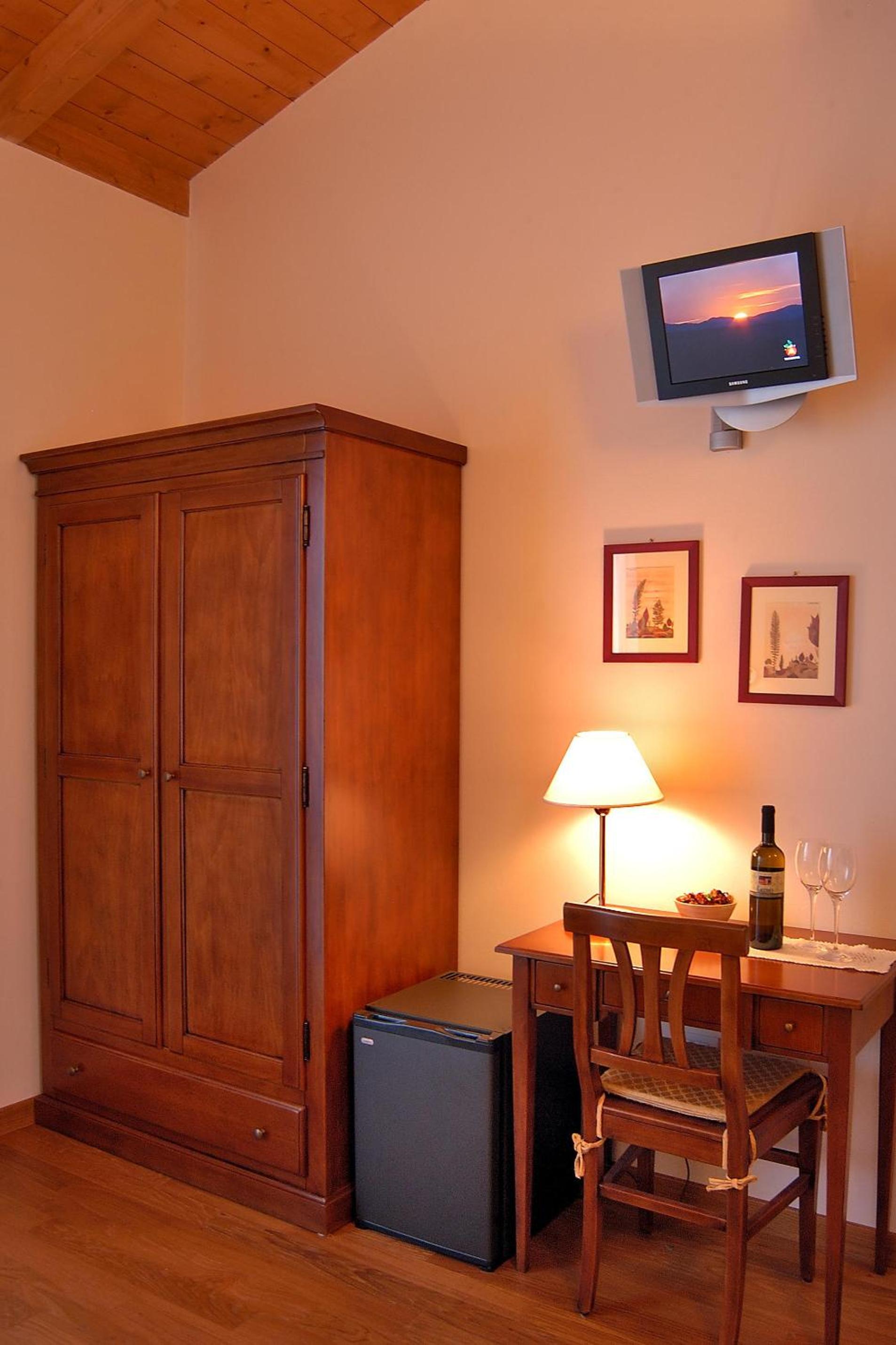 Single Room photo 2