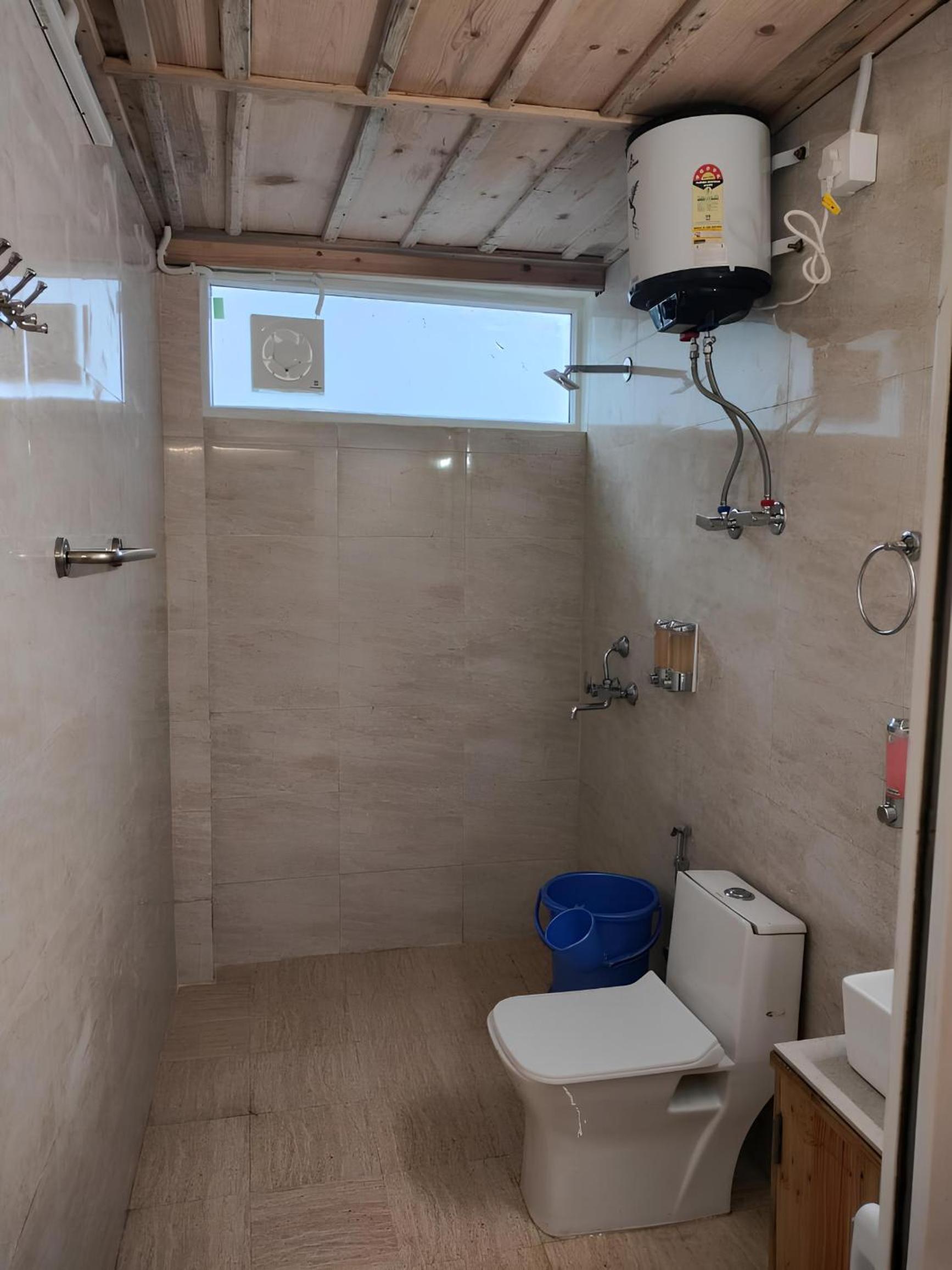Deluxe Double or Twin Room with Mountain View photo 3
