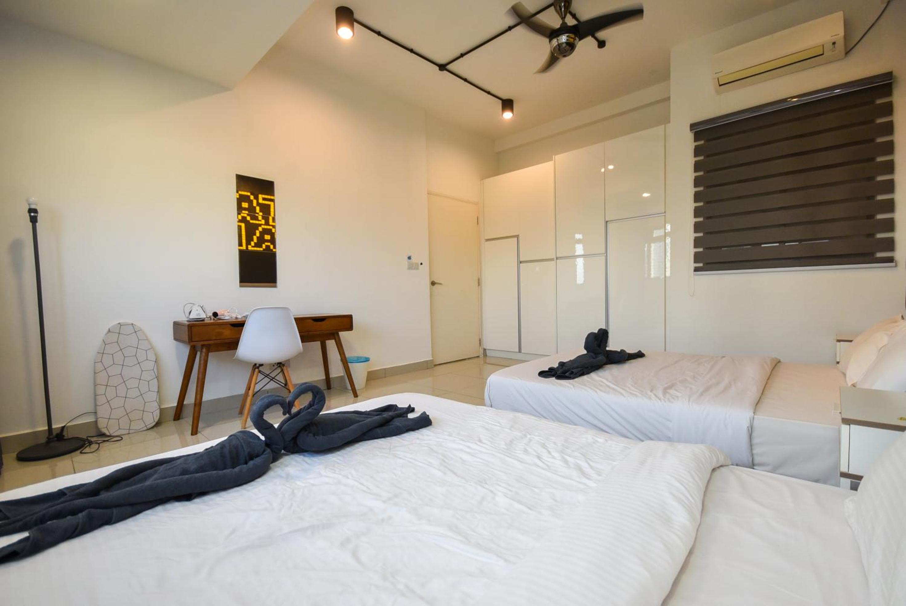 One-Bedroom Apartment photo 2