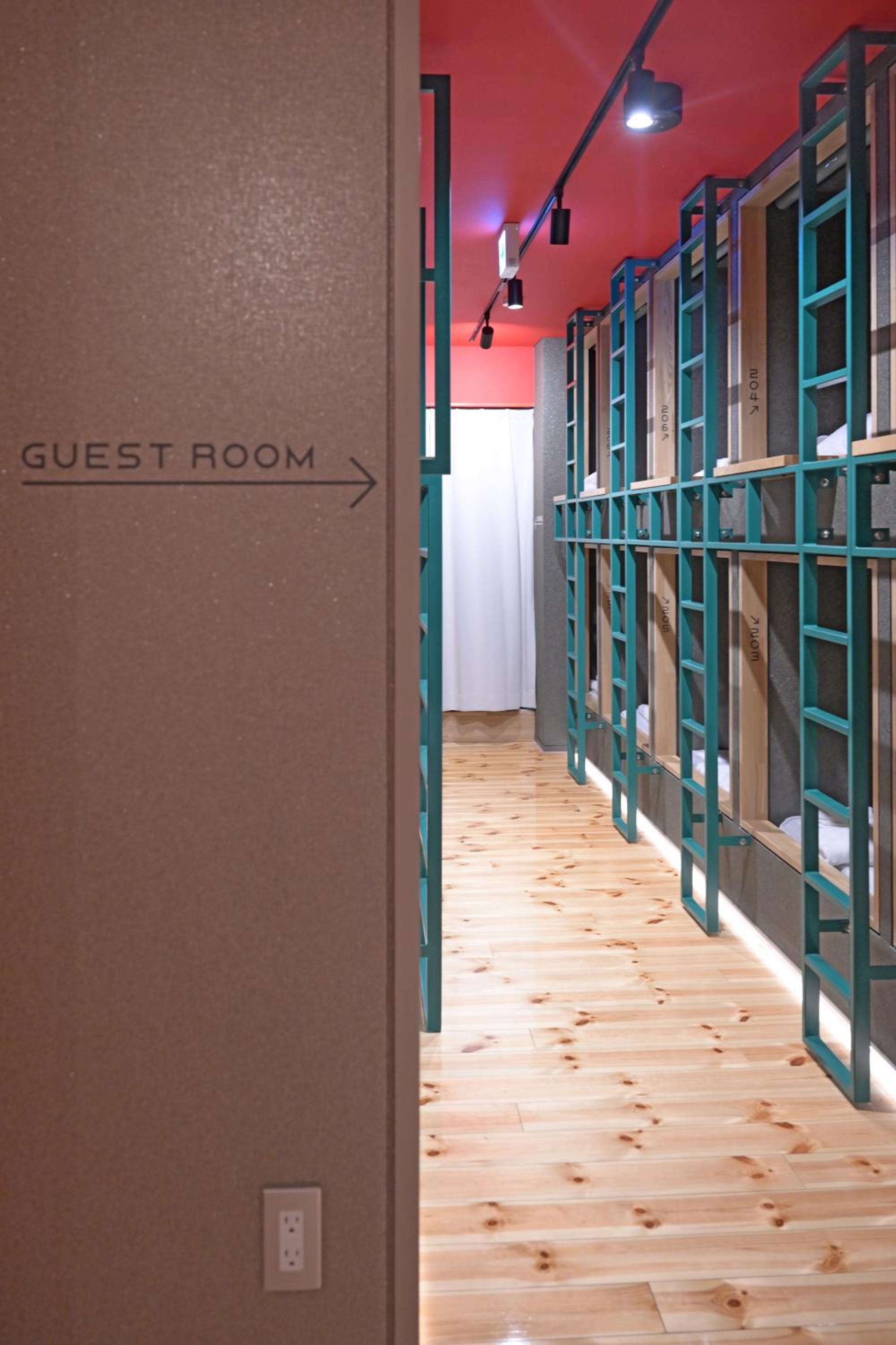 Single Bed in Male Dormitory Room photo 1