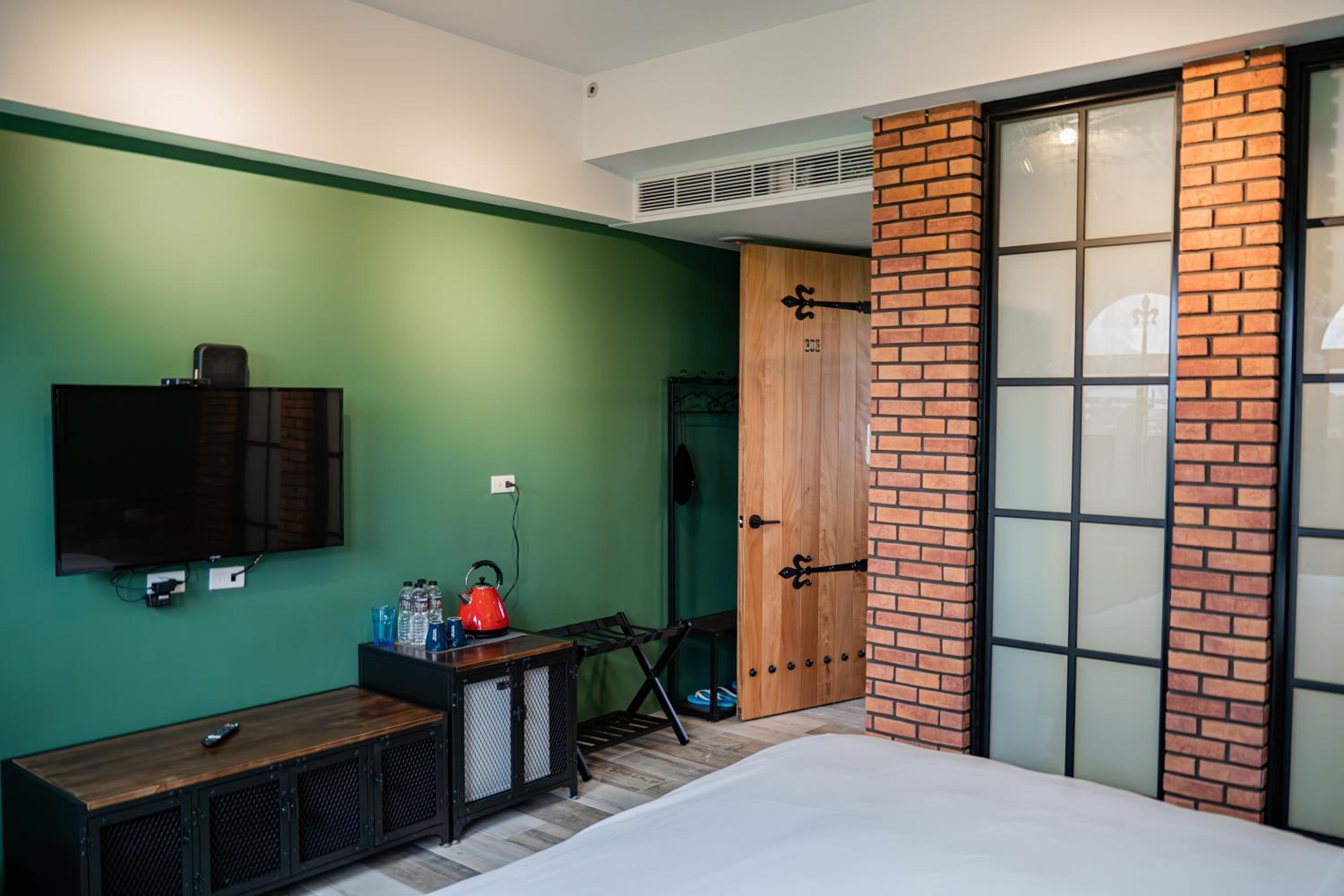 Twin Room with Private Bathroom photo 3