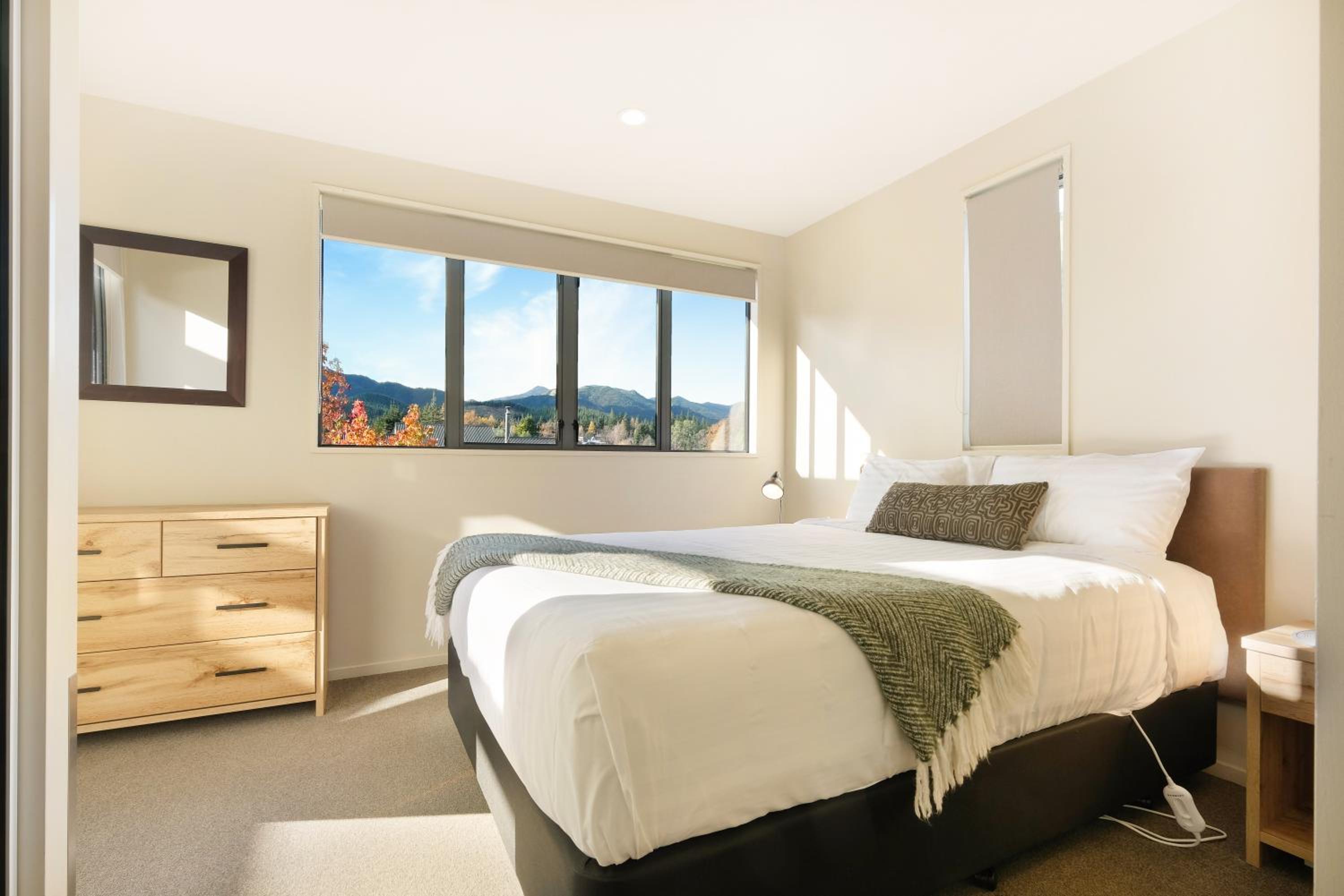 Three-Bedroom Chalet photo 2