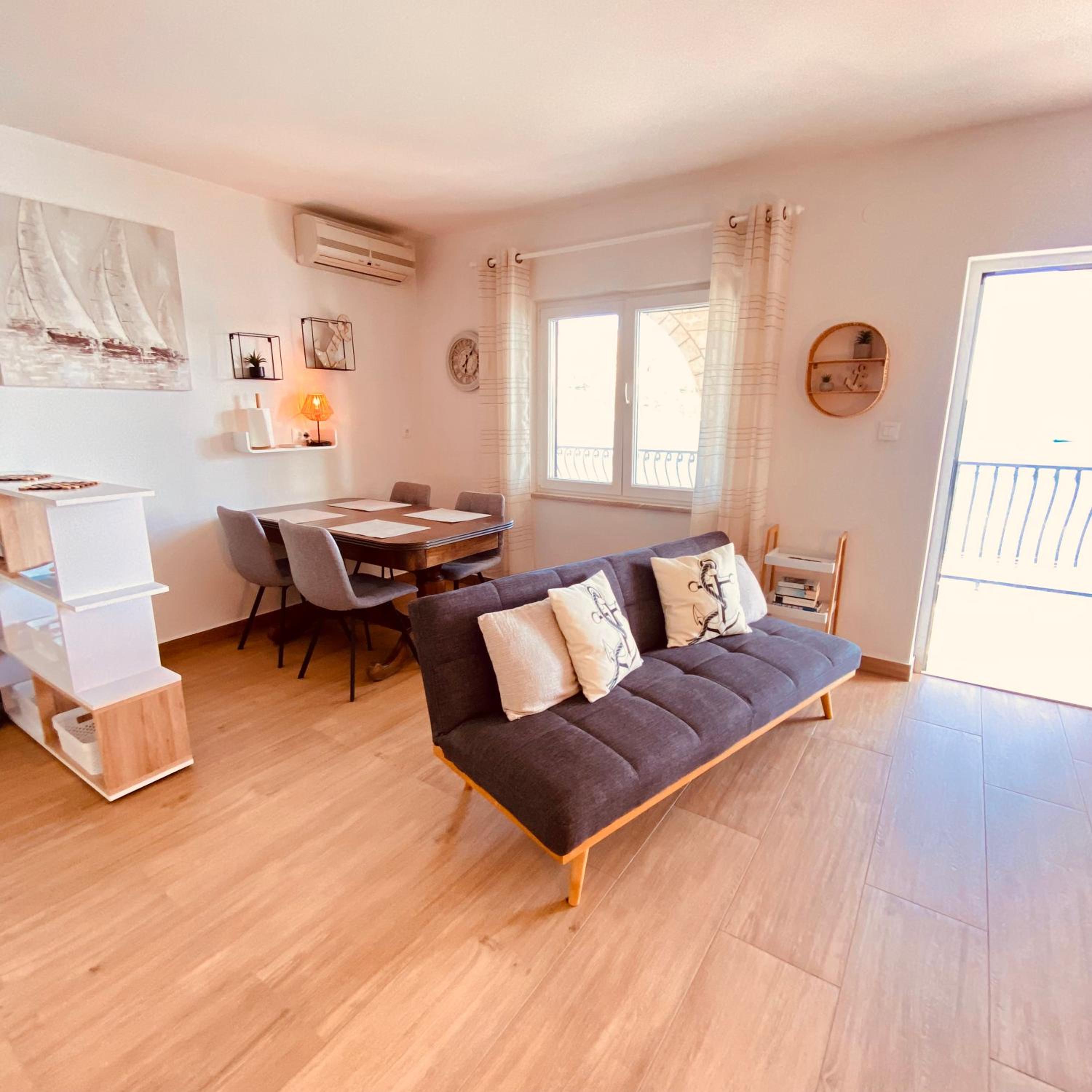 Apartment with Sea View photo 2