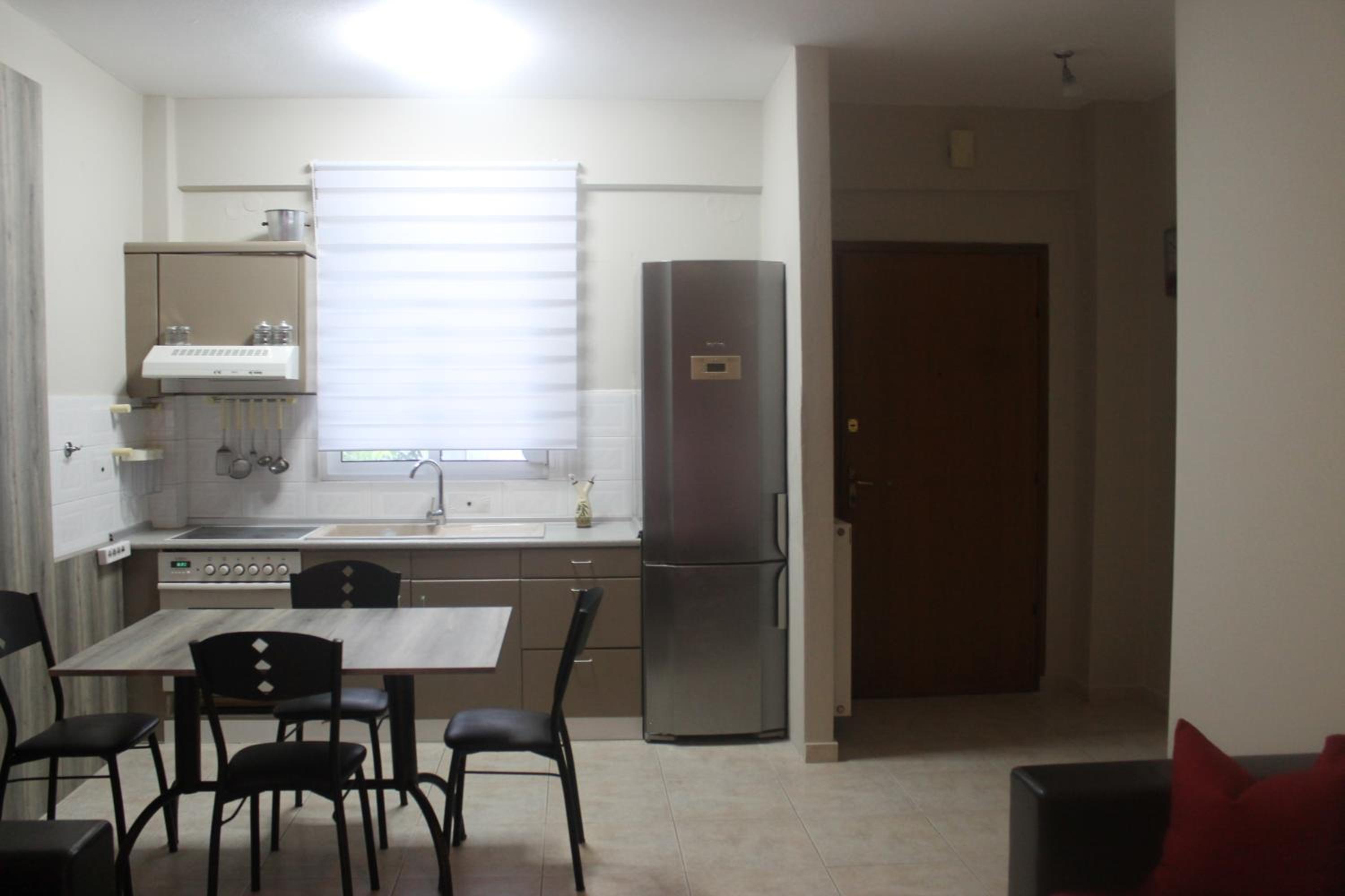 Apartment photo 2