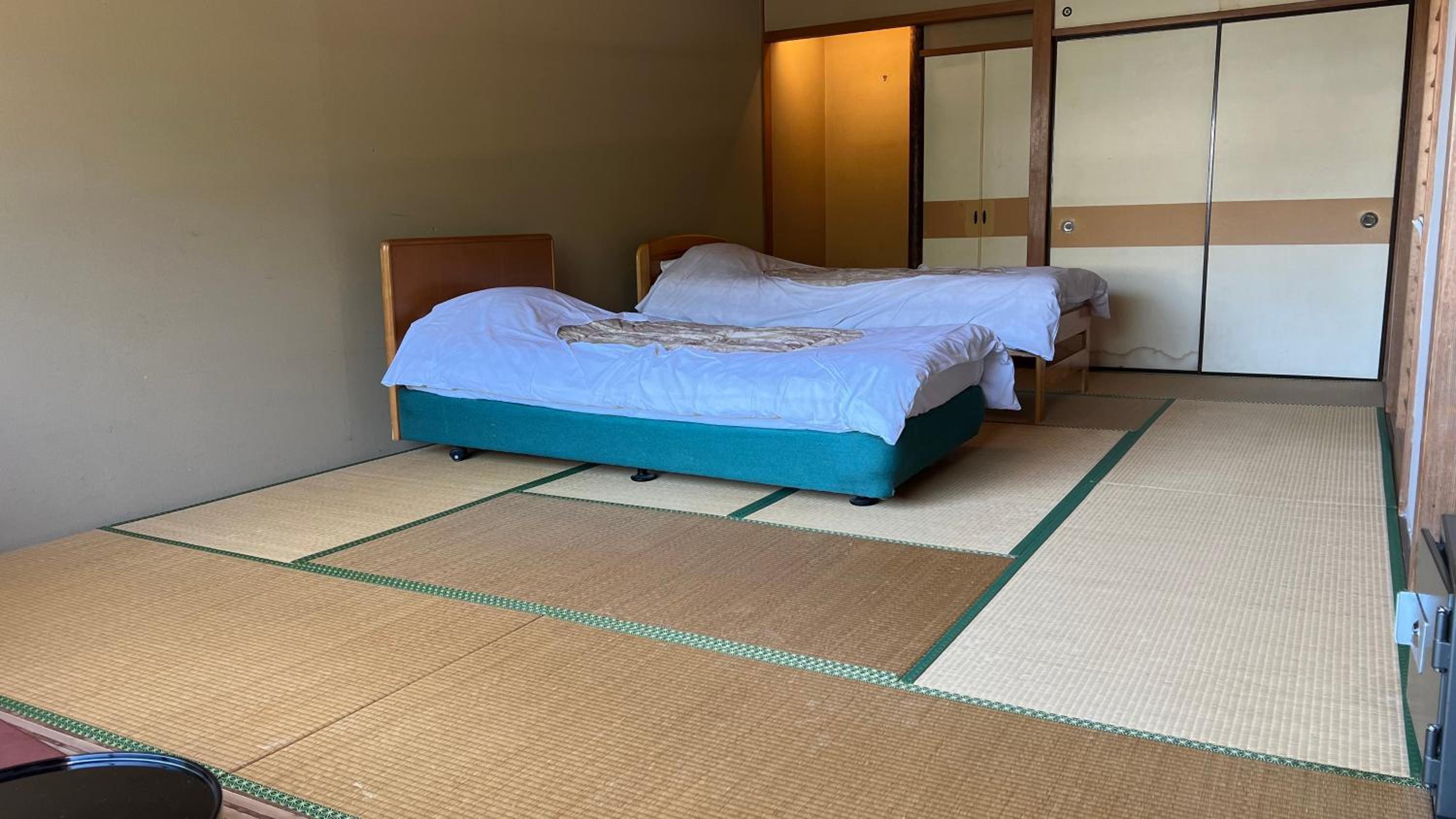 Standard Twin Room photo 3