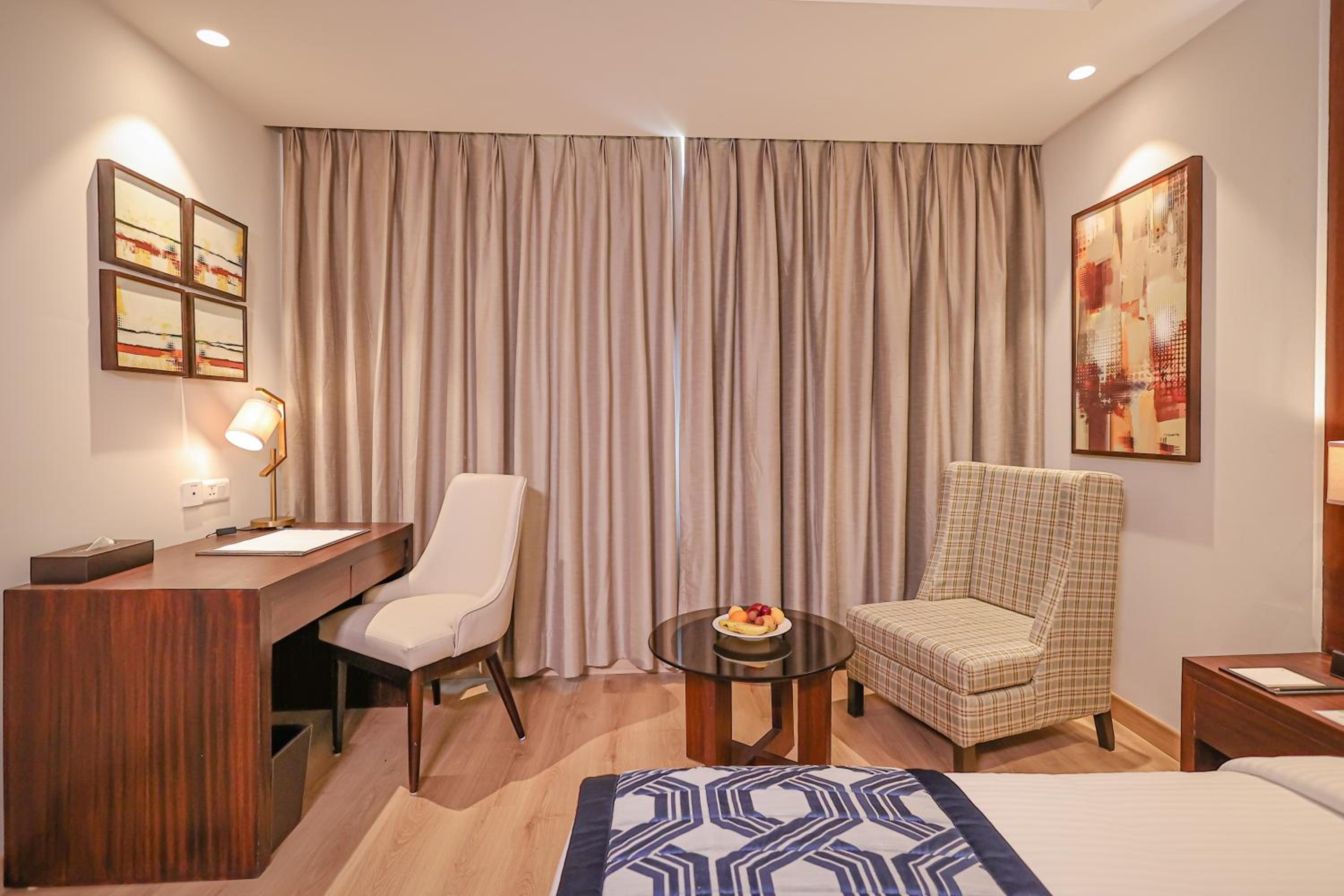Executive Twin Room - Enjoy Happy Hours with 2+1 offer Timing - 3 pm - 7 Pm