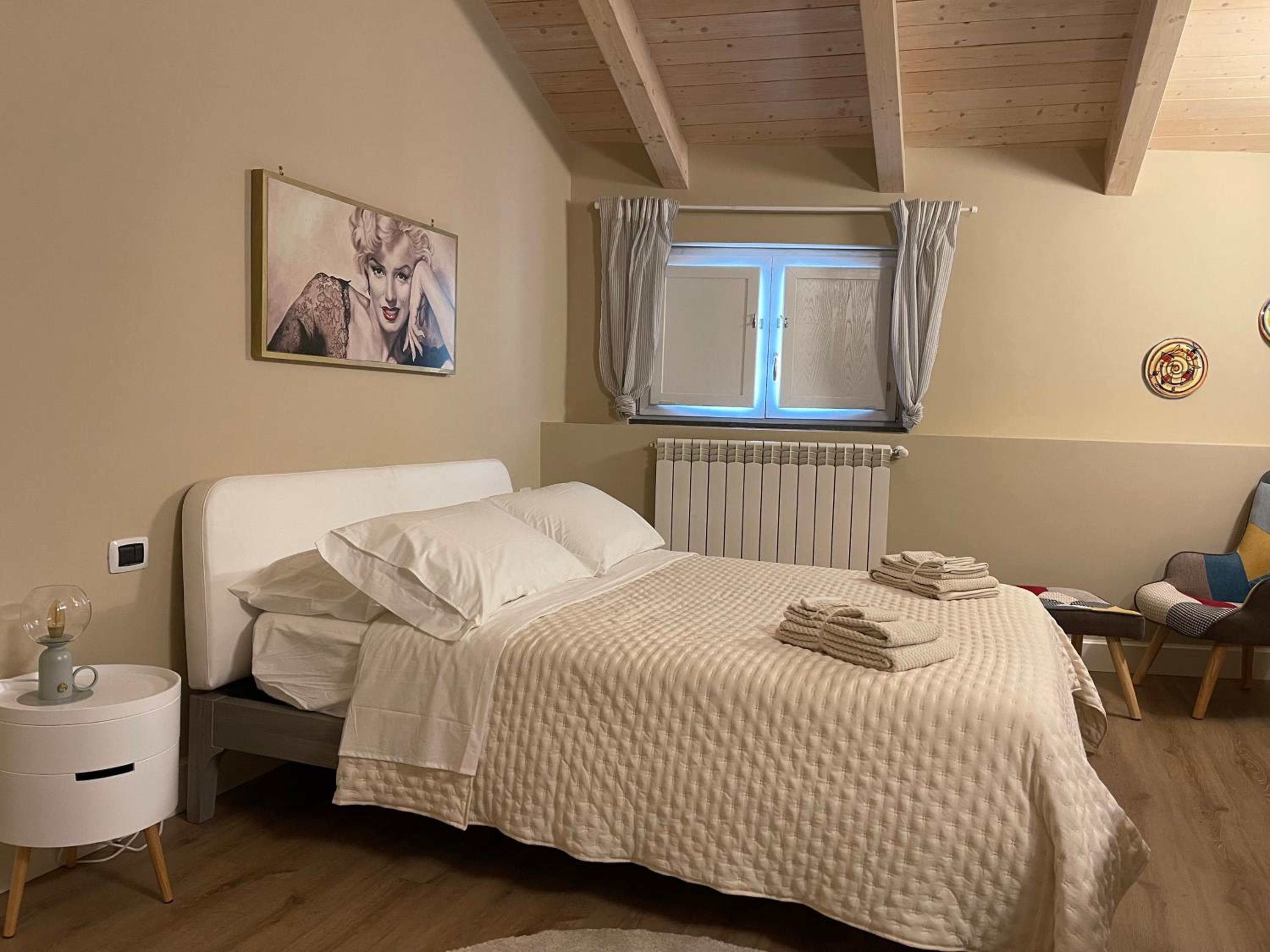 King Room with Mountain View