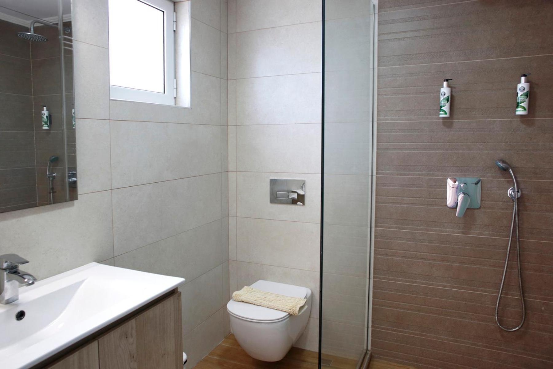 Triple Room with Pool View photo 2