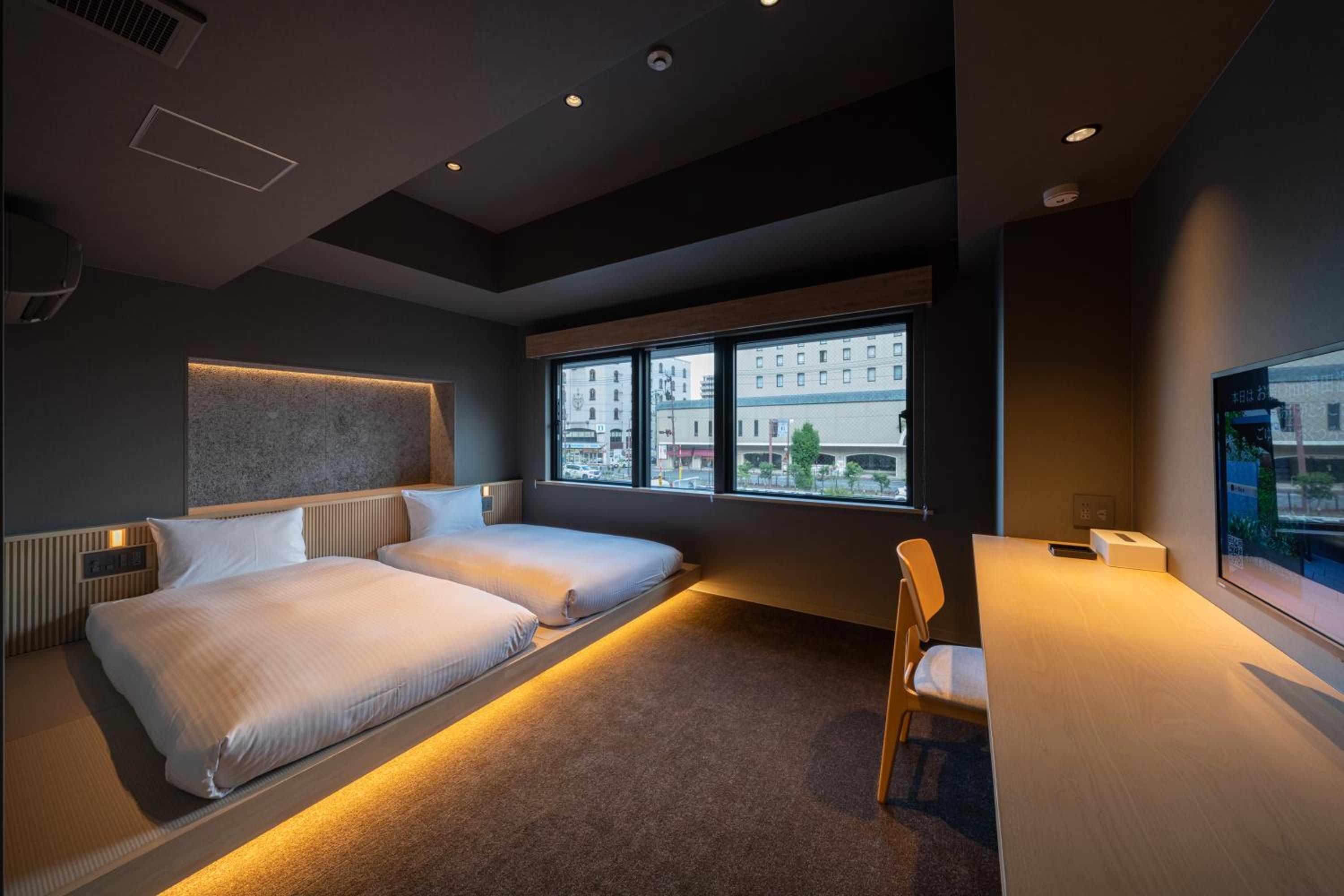 Universal Twin Room - Non-Smoking - Photo 6