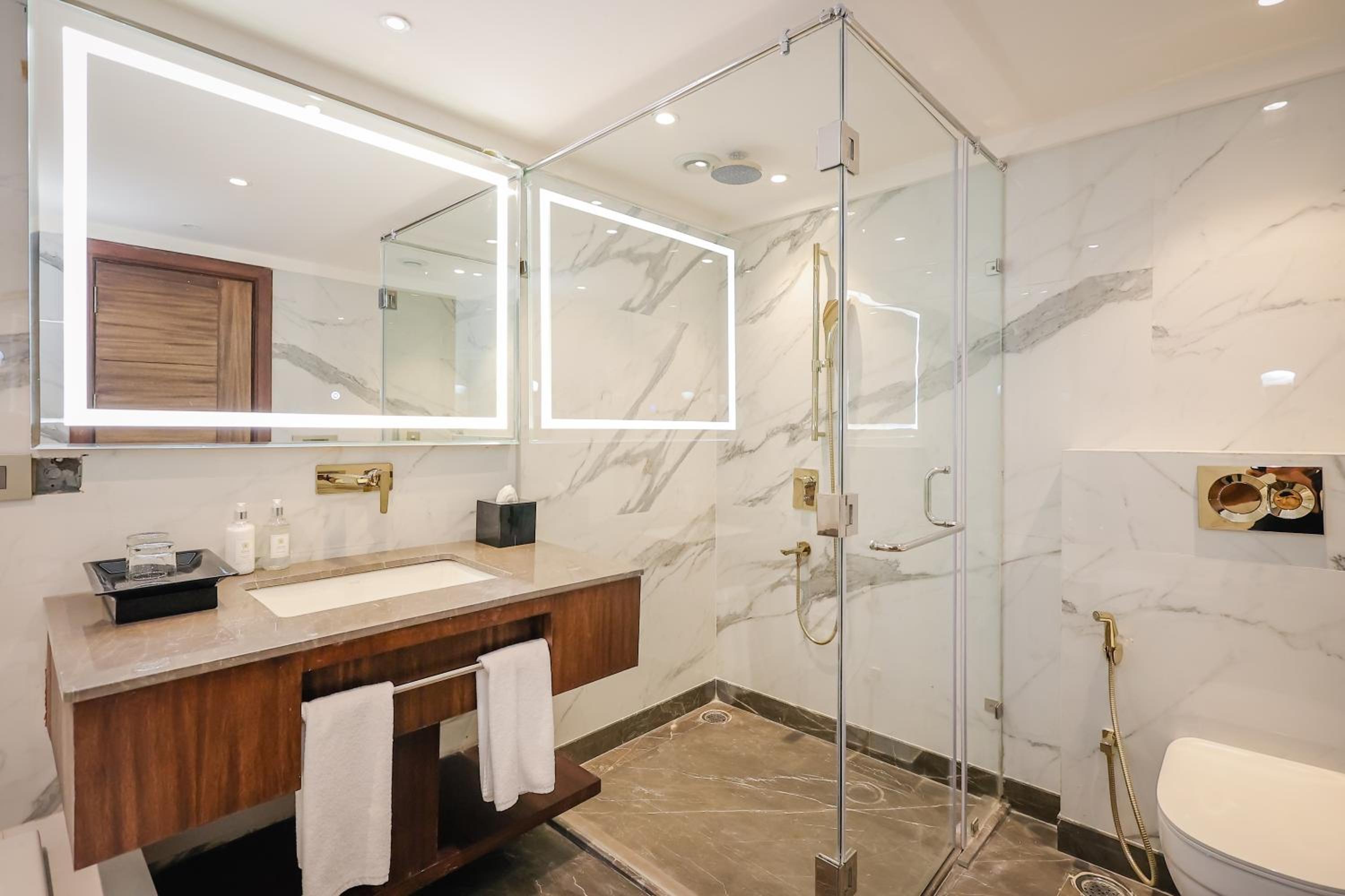 Premium Suite – Enjoy Happy Hours with 2+1 offer Timing – 3 pm – 7 Pm Premium Suite – Enjoy Happy Hours with 2+1 offer Timing – 3 pm – 7 Pm