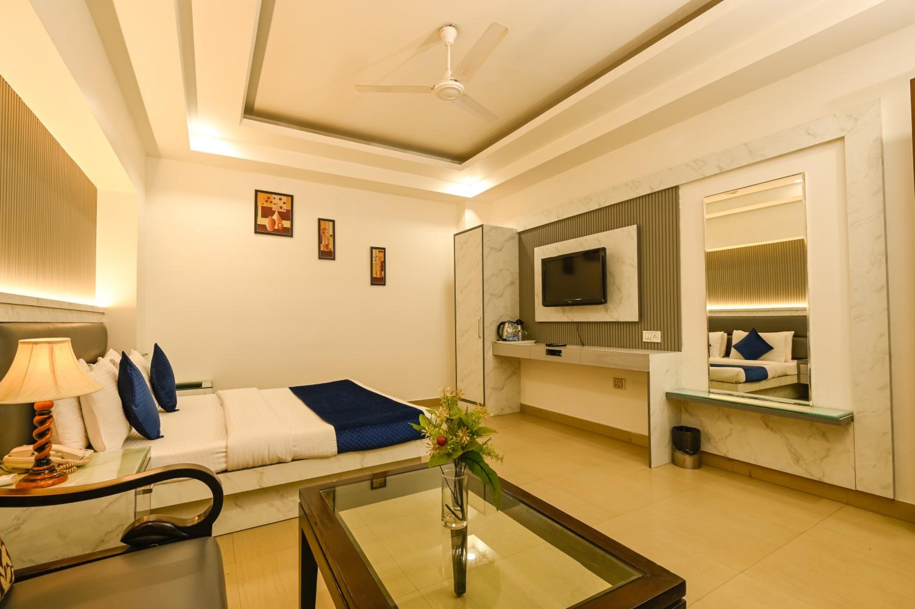 Executive Room photo 2