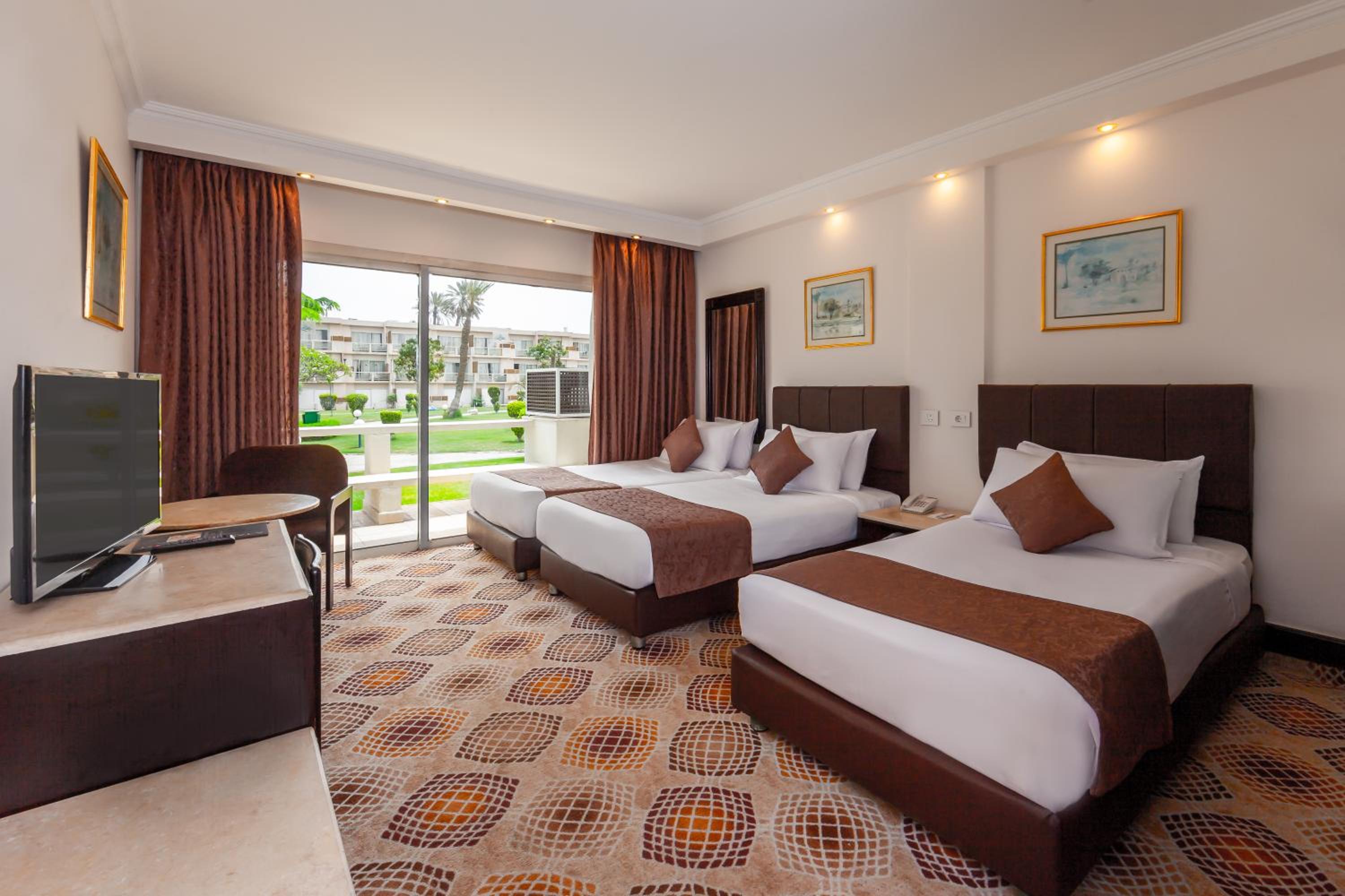 Triple Room