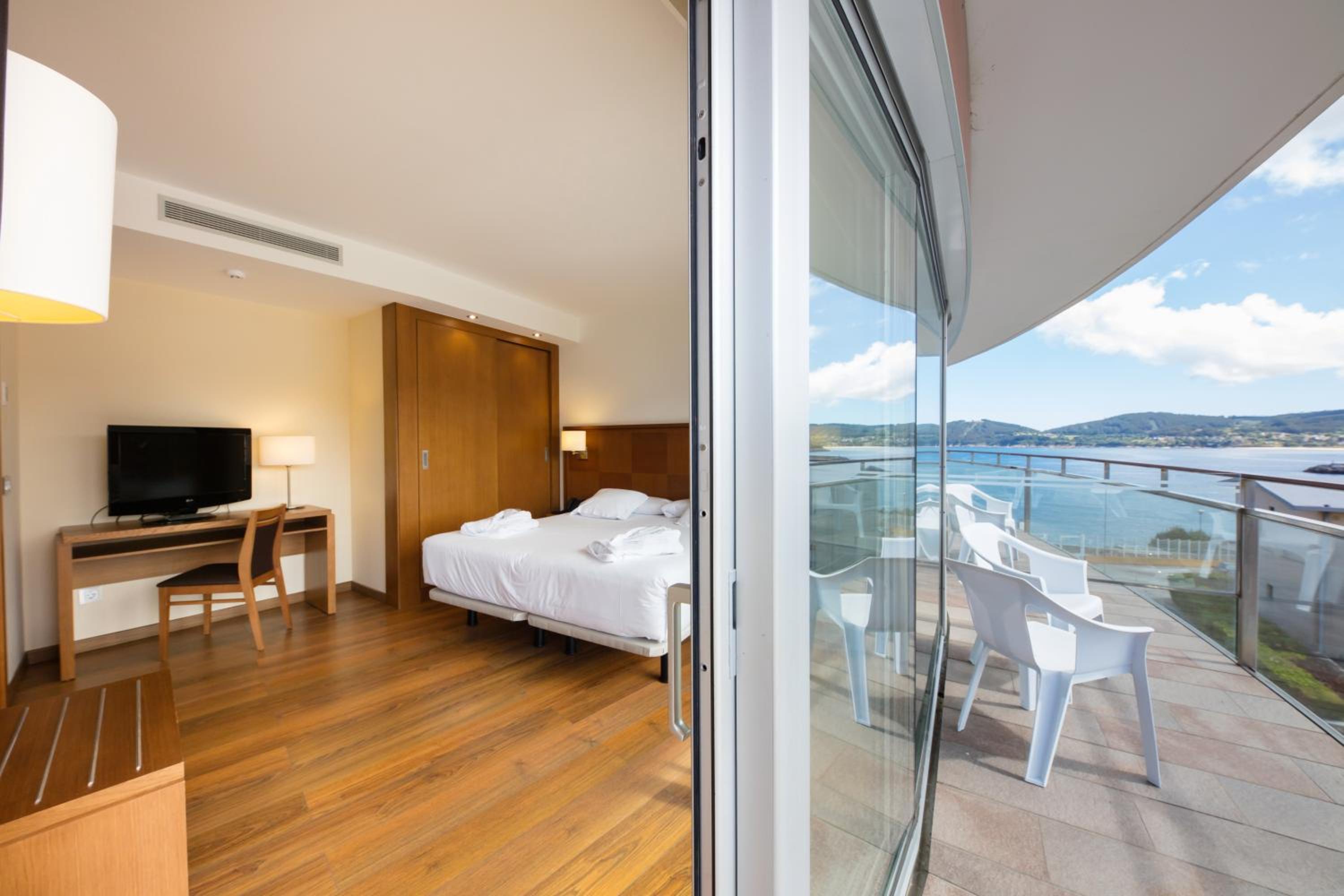 Double or Twin Room with Sea View