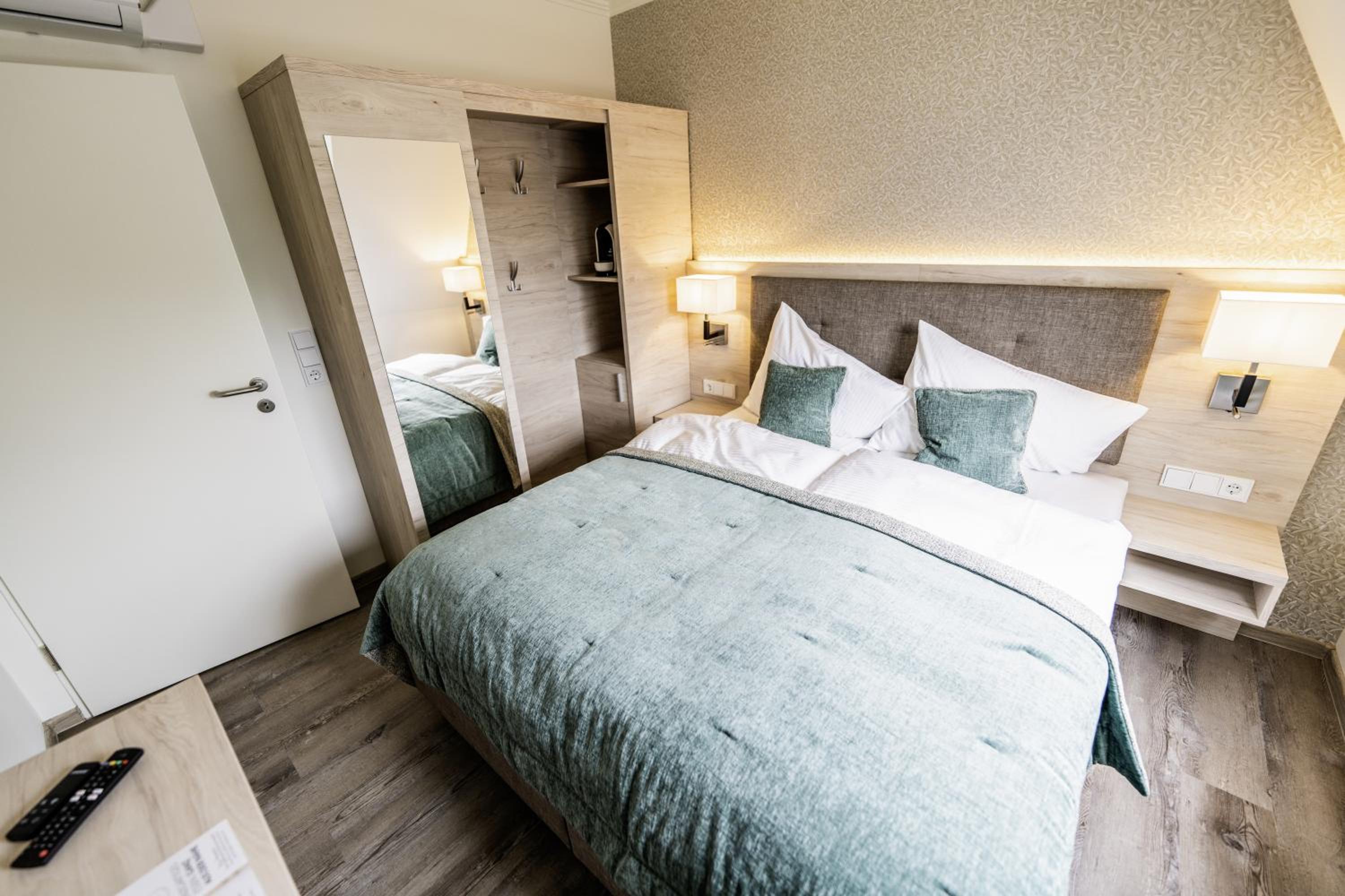 Small Double Room photo 1