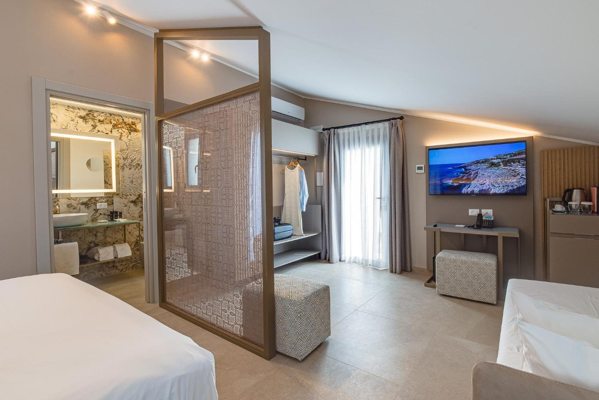 Suite with Terrace photo 2