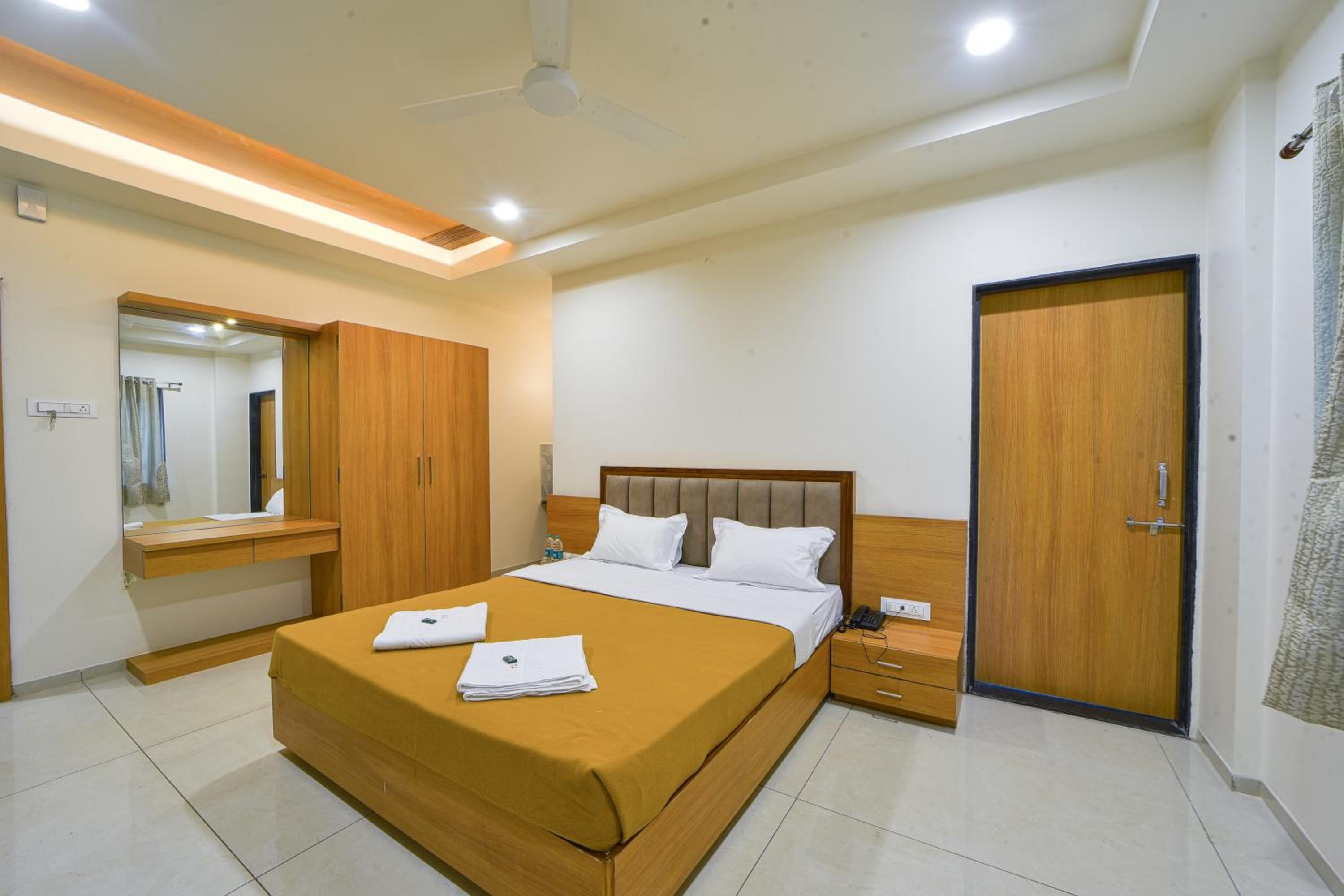 Deluxe Room - Photo 1