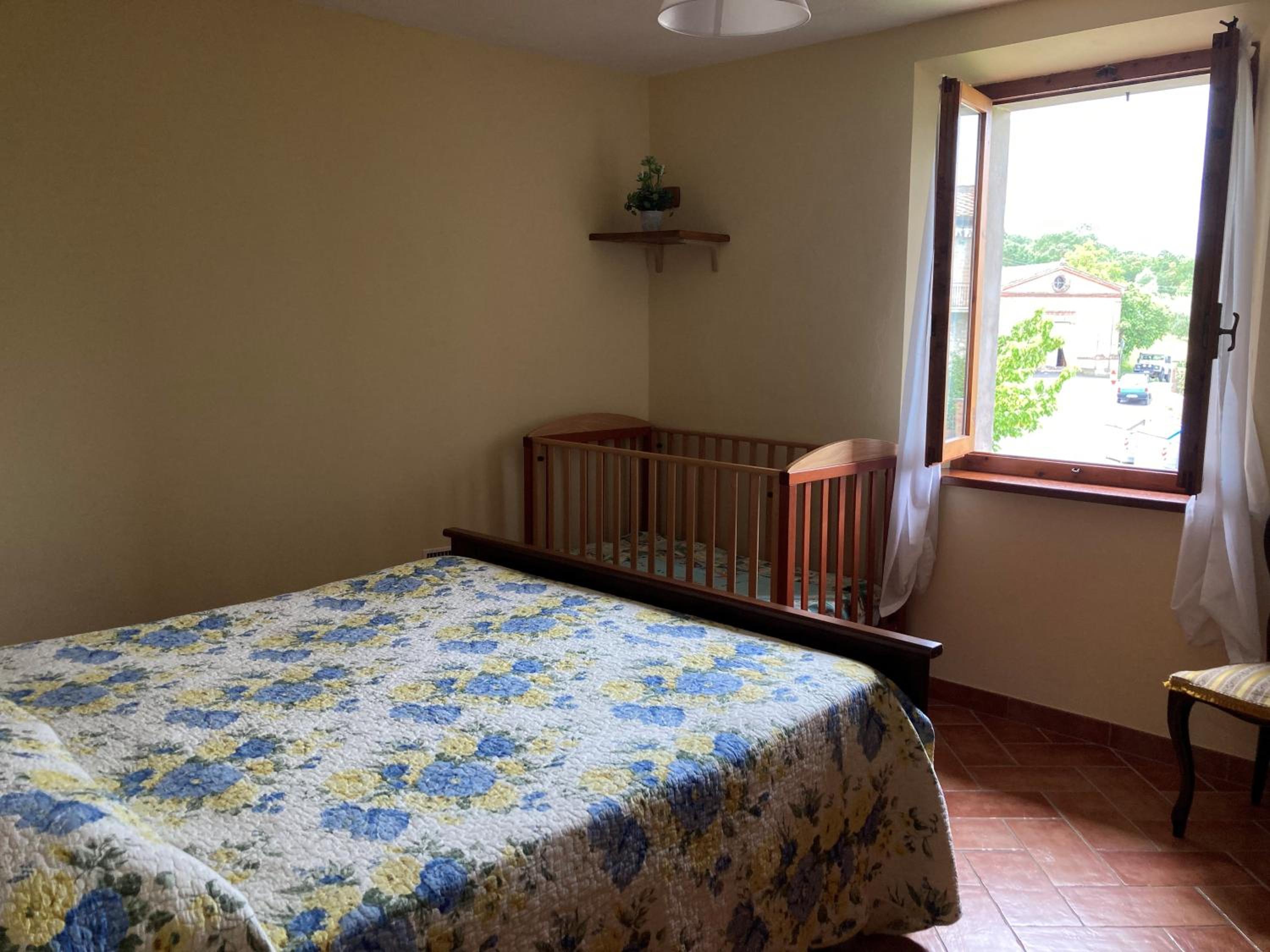 Three-Bedroom House photo 2