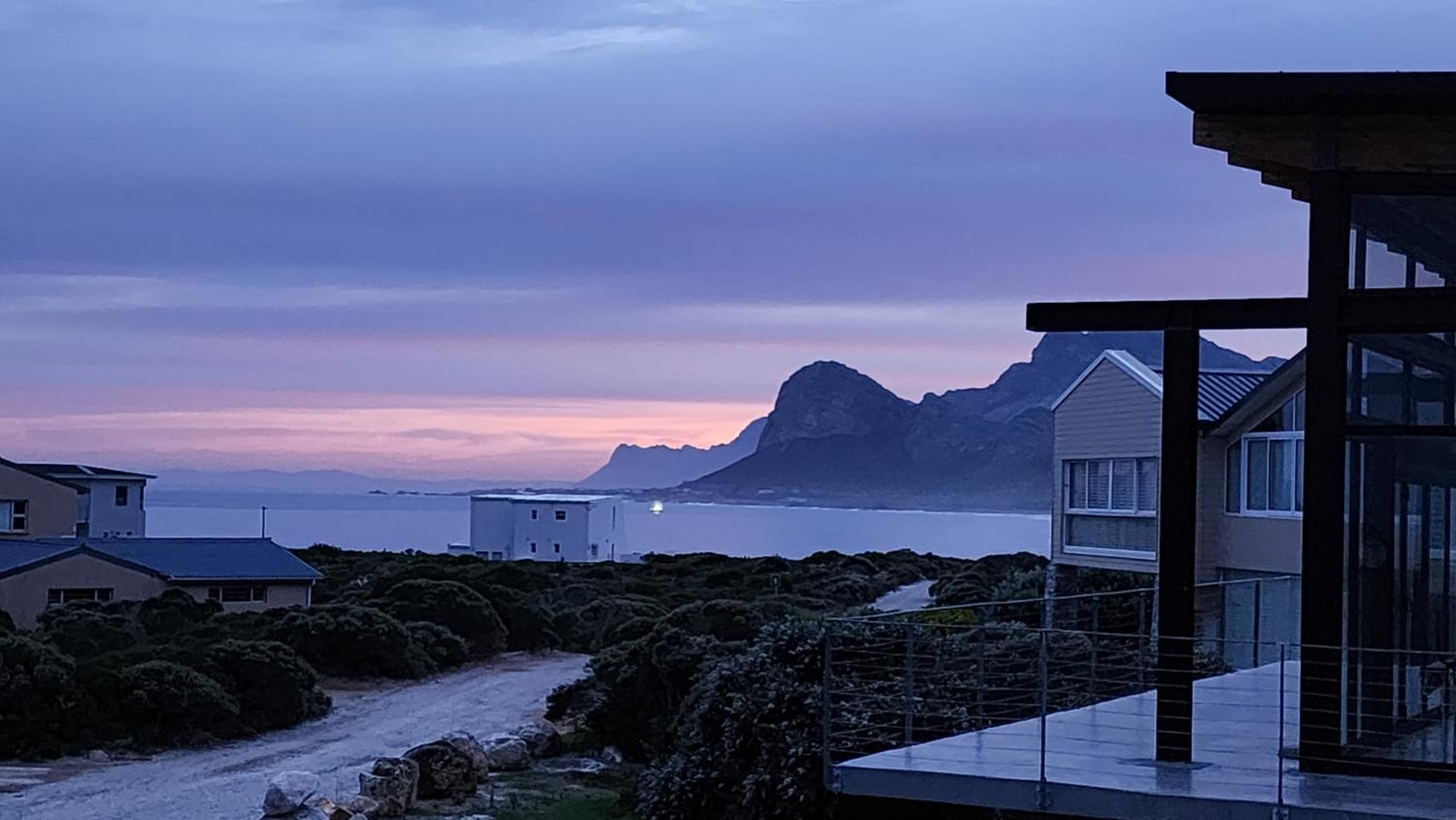 Apartment with Sea View photo 2