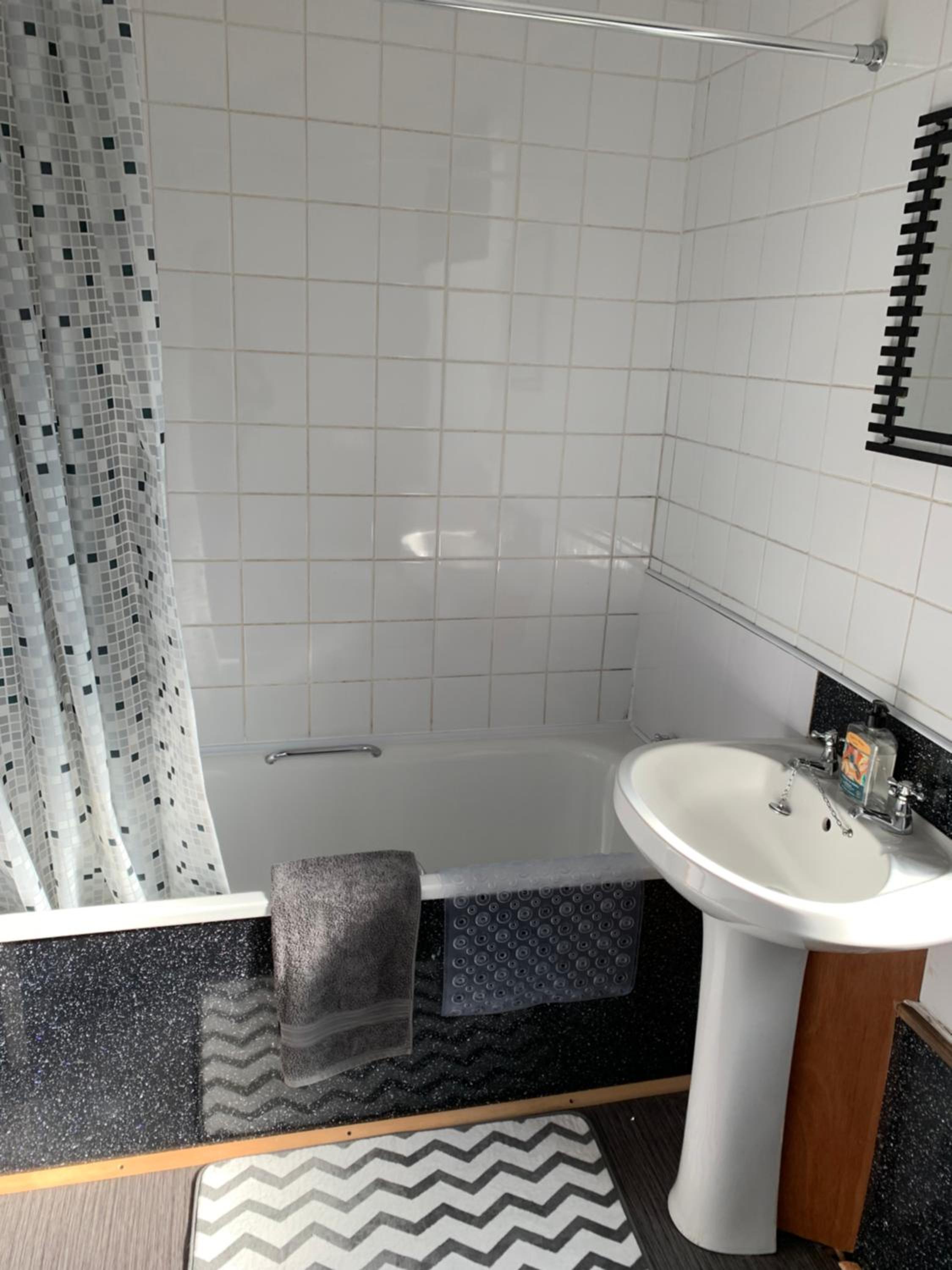 One-Bedroom House photo 2