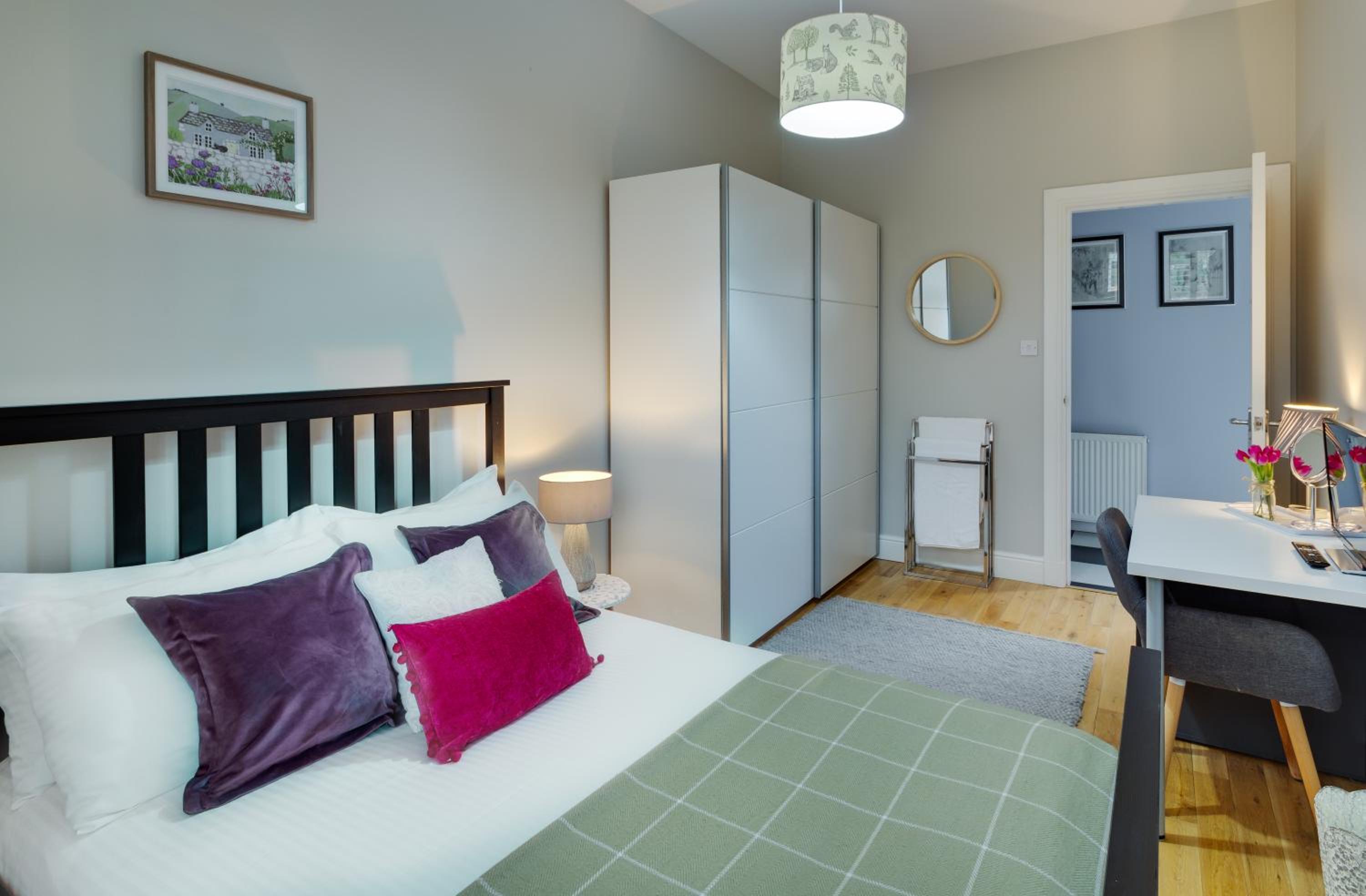 Three-Bedroom House photo 2