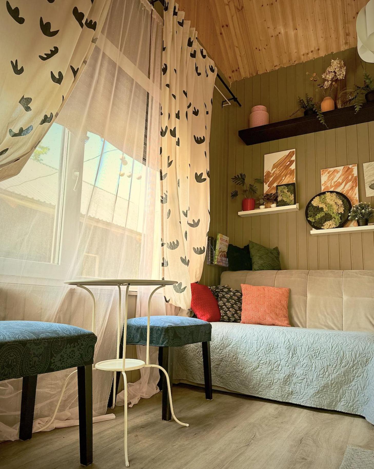 One-Bedroom House - Photo 8