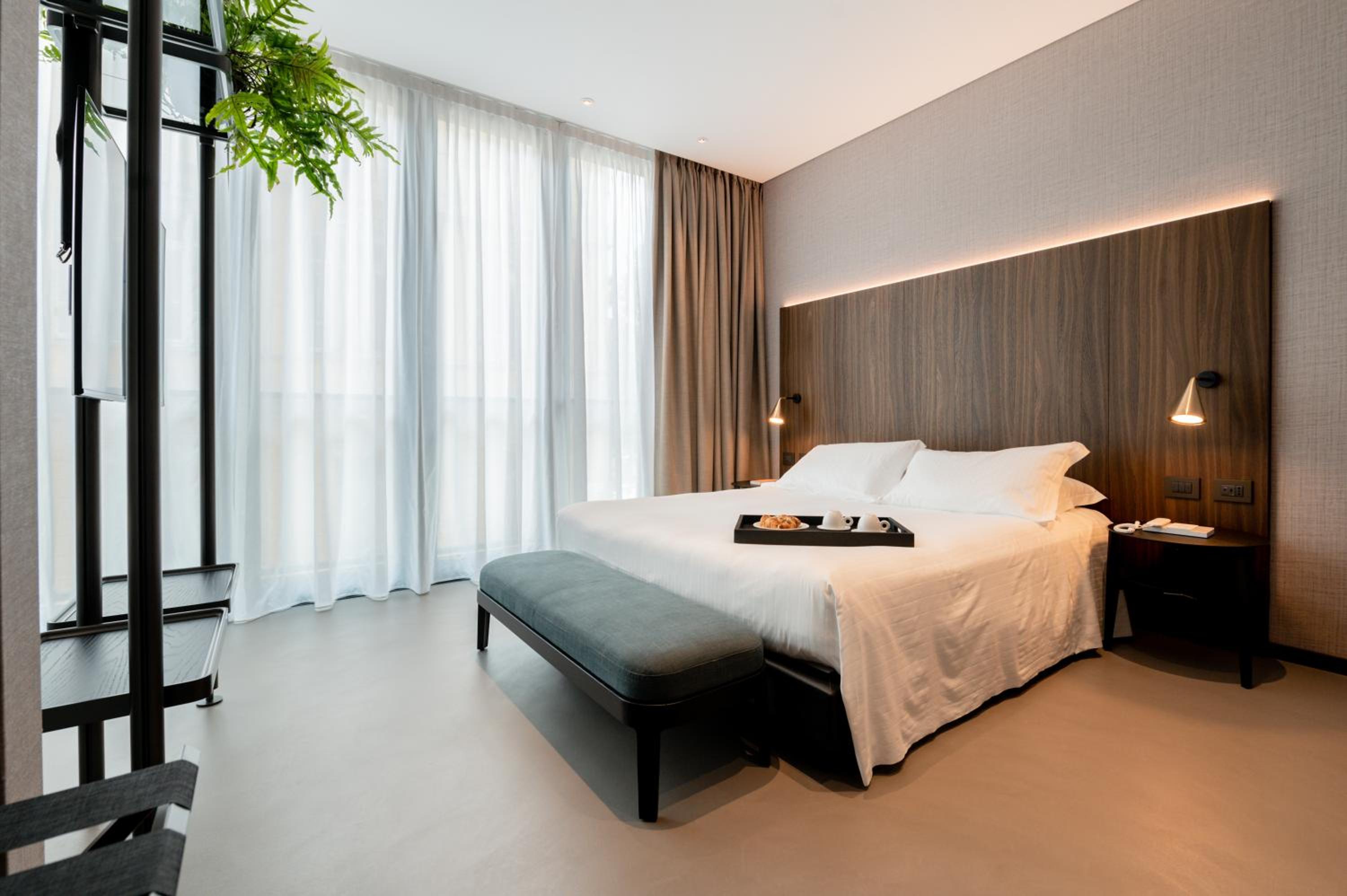 Luxury Junior Suite - Photo 1