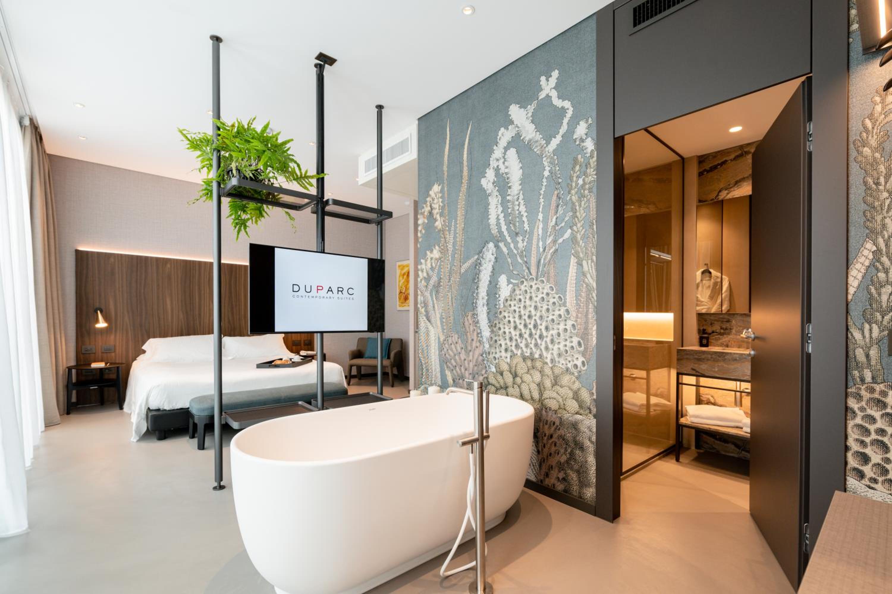 Luxury Junior Suite - Photo 2