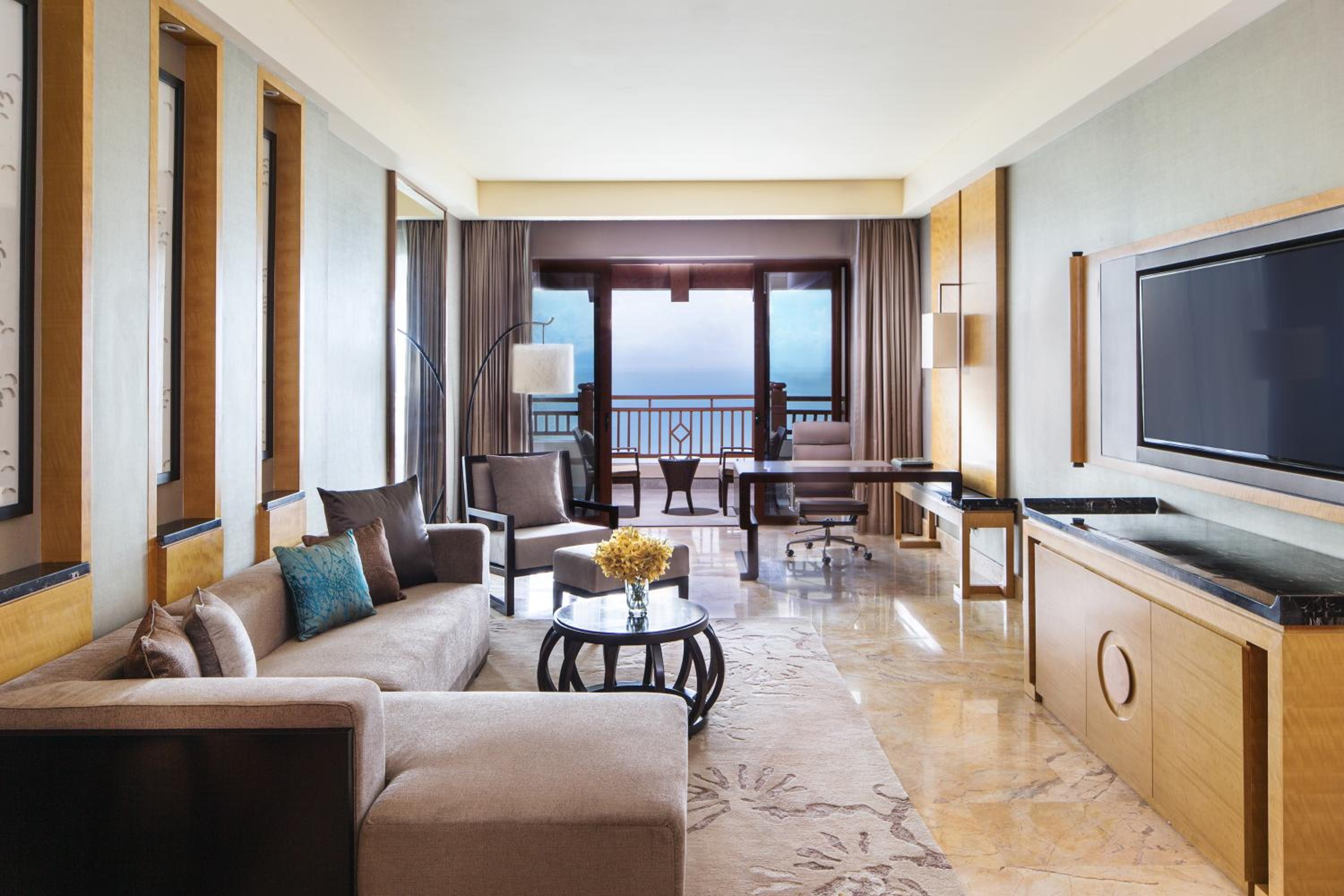 Premier Suite with Sea View photo 2
