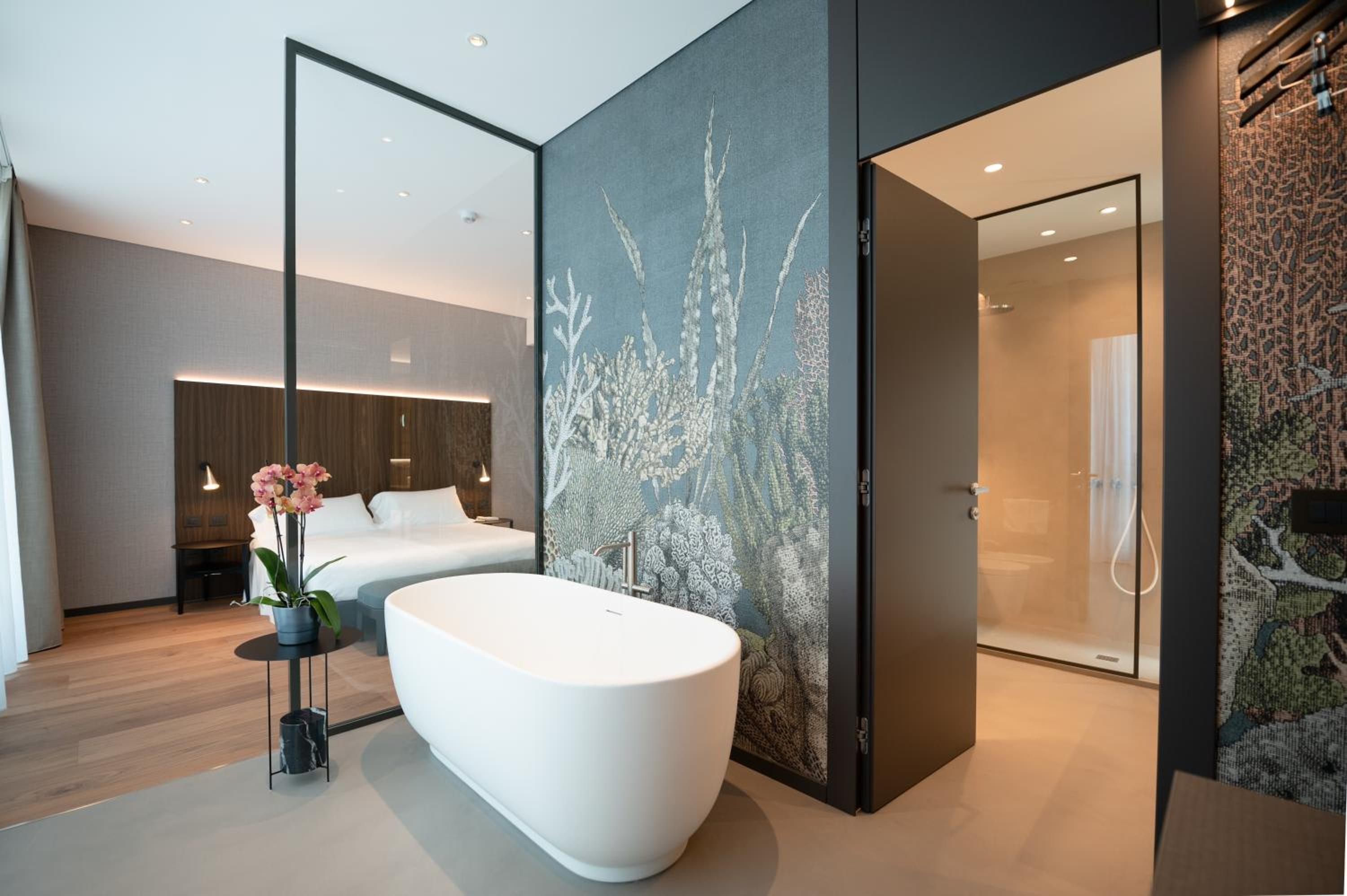 Luxury Junior Suite - Photo 7
