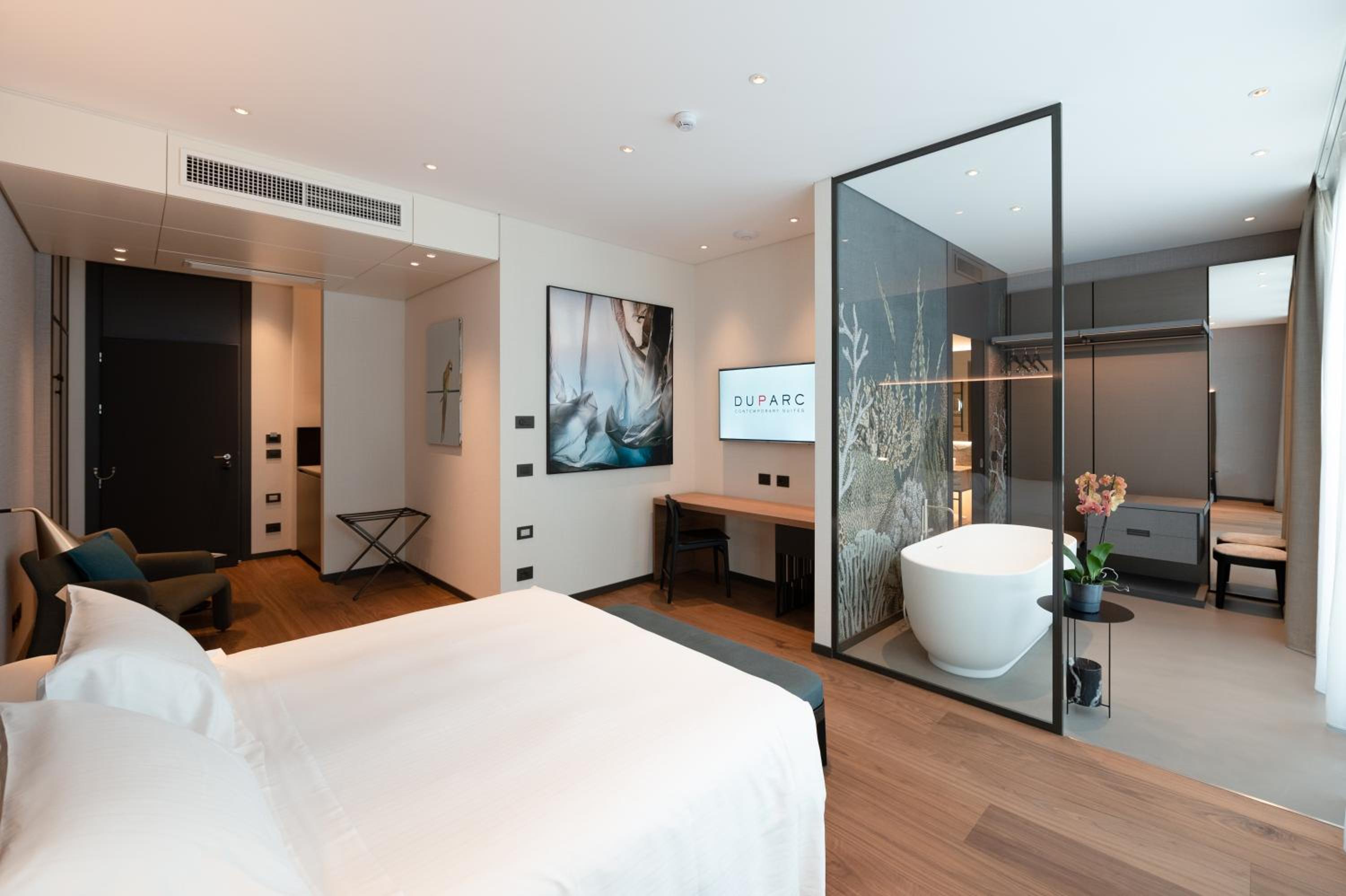Luxury Junior Suite - Photo 6