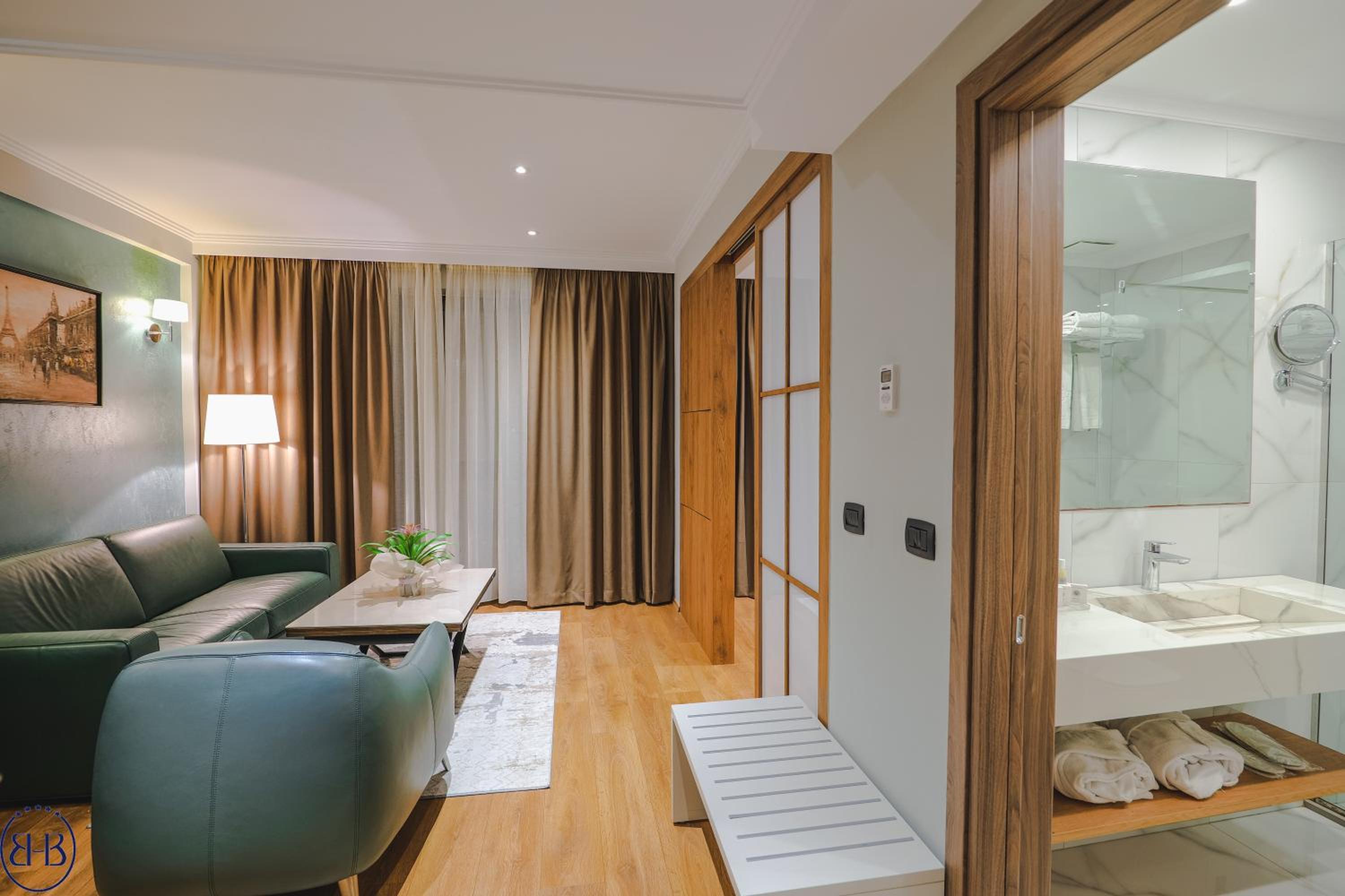 Junior Suite City View
