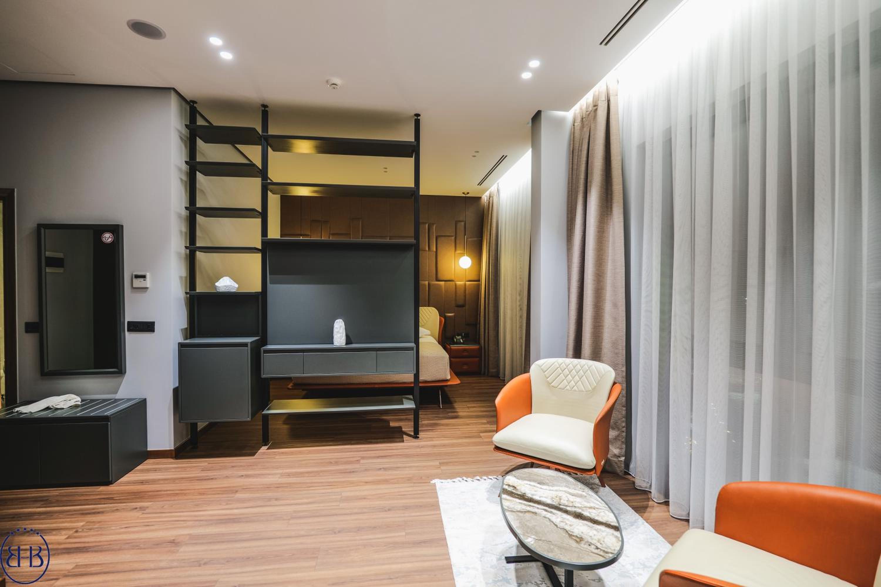 Panoramic Executive Suite With Balcony And Sea View