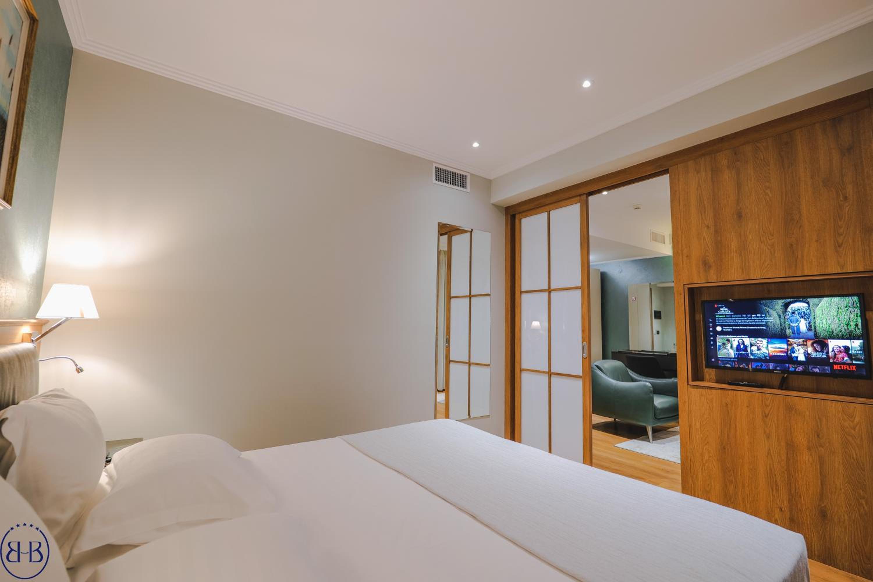 Junior Suite City View