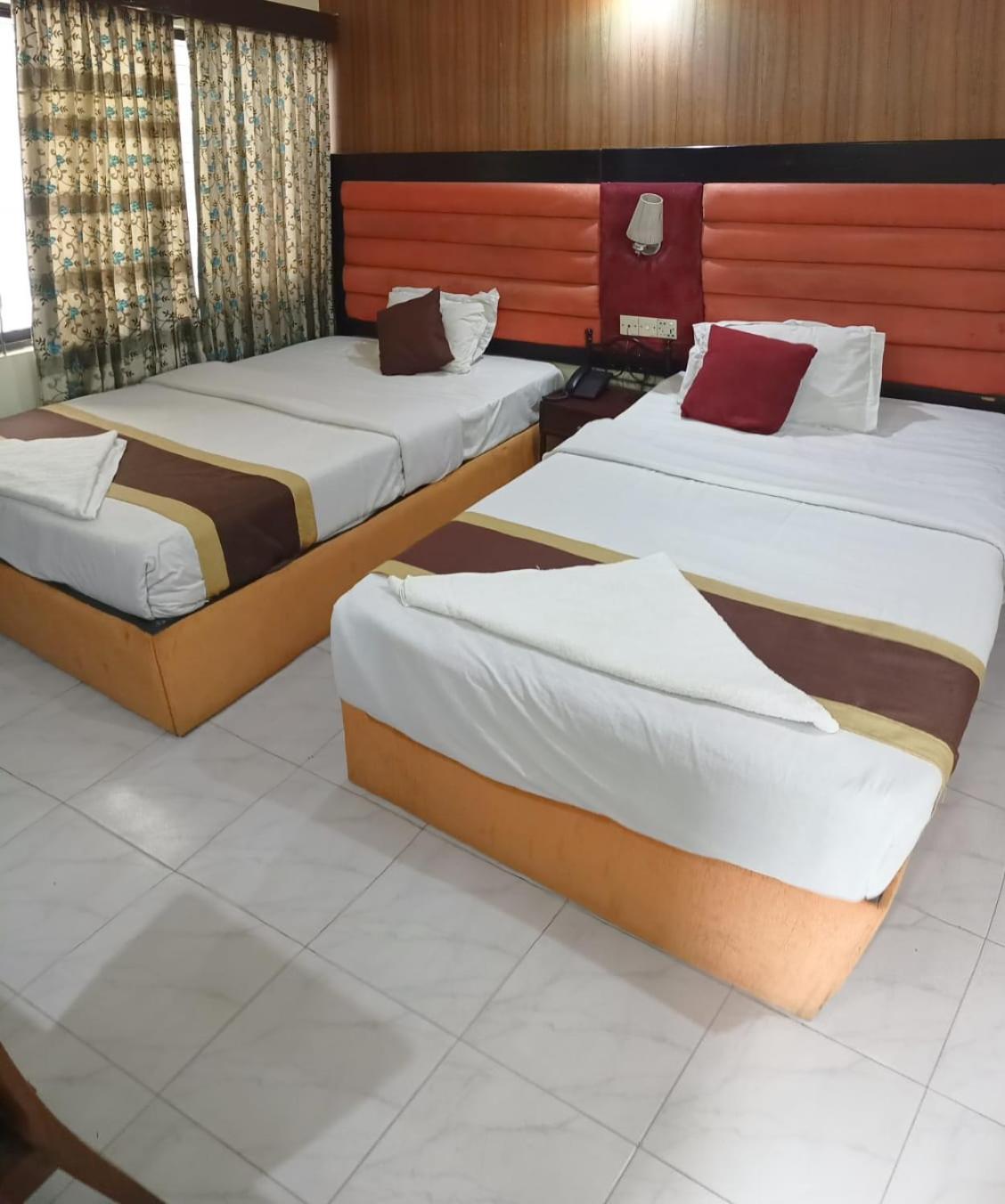 Basic Triple Room photo 1