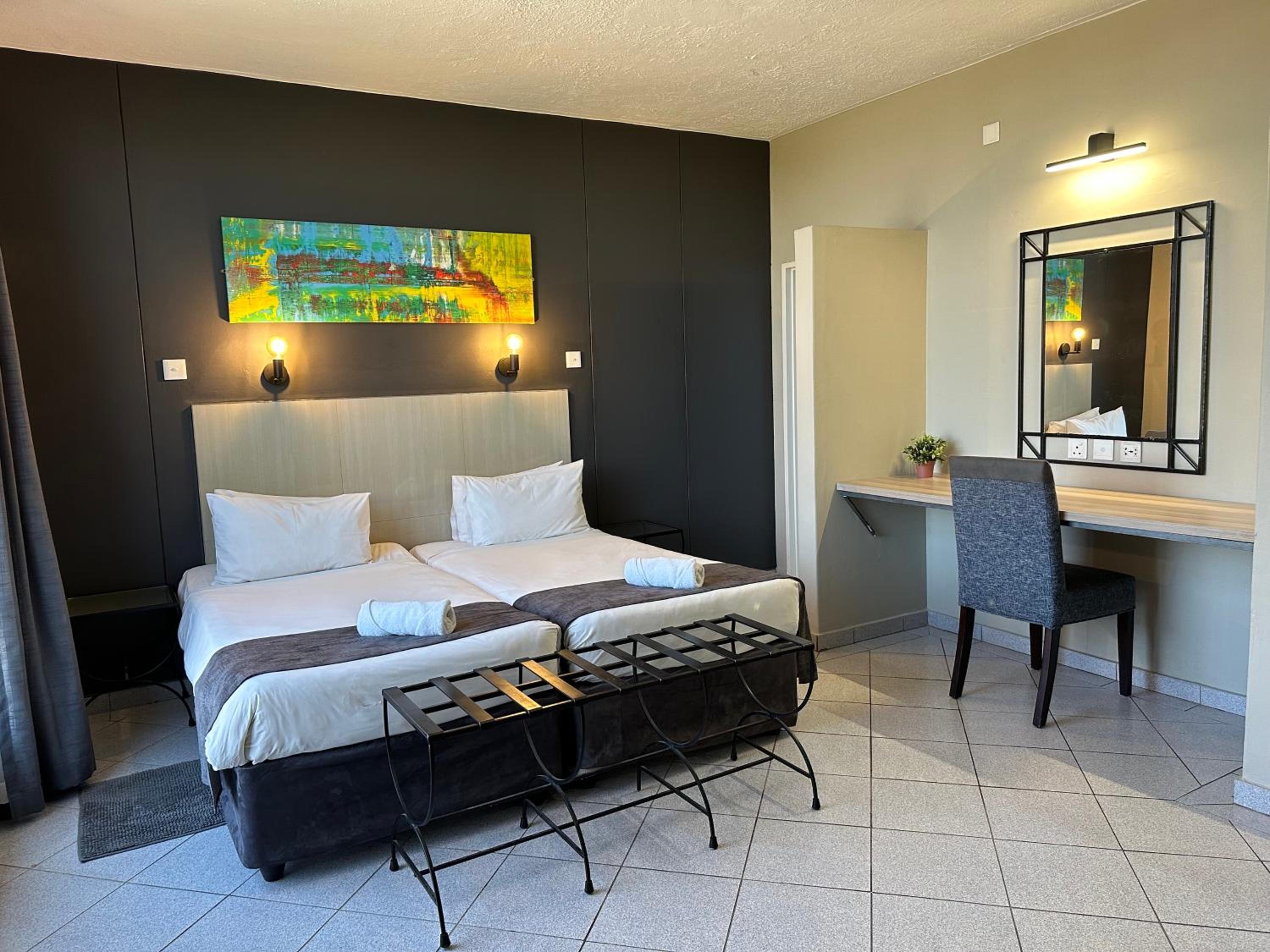 Standard Twin Room