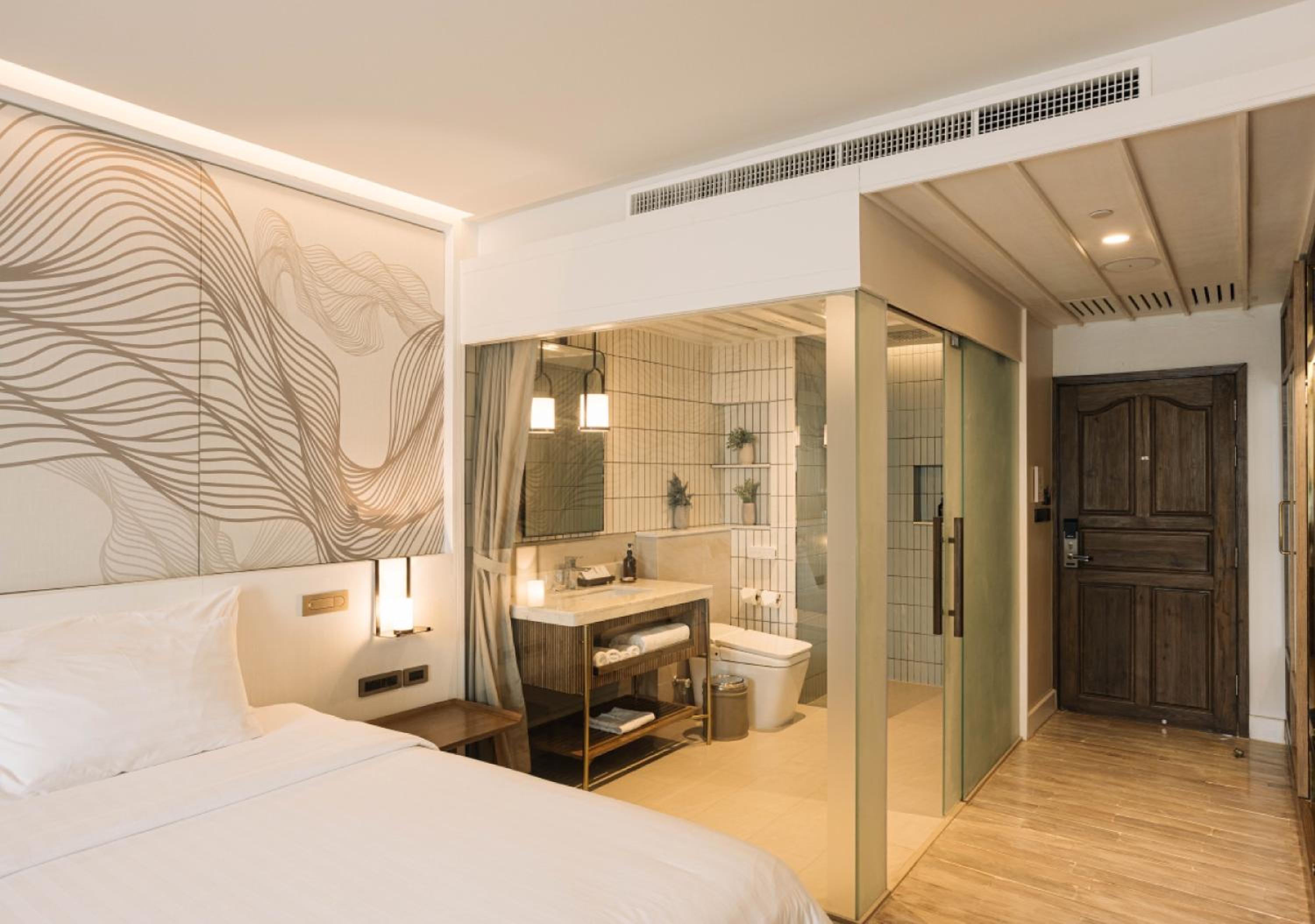 Stylistic Double Room (24 Hours Room Use) - Photo 6