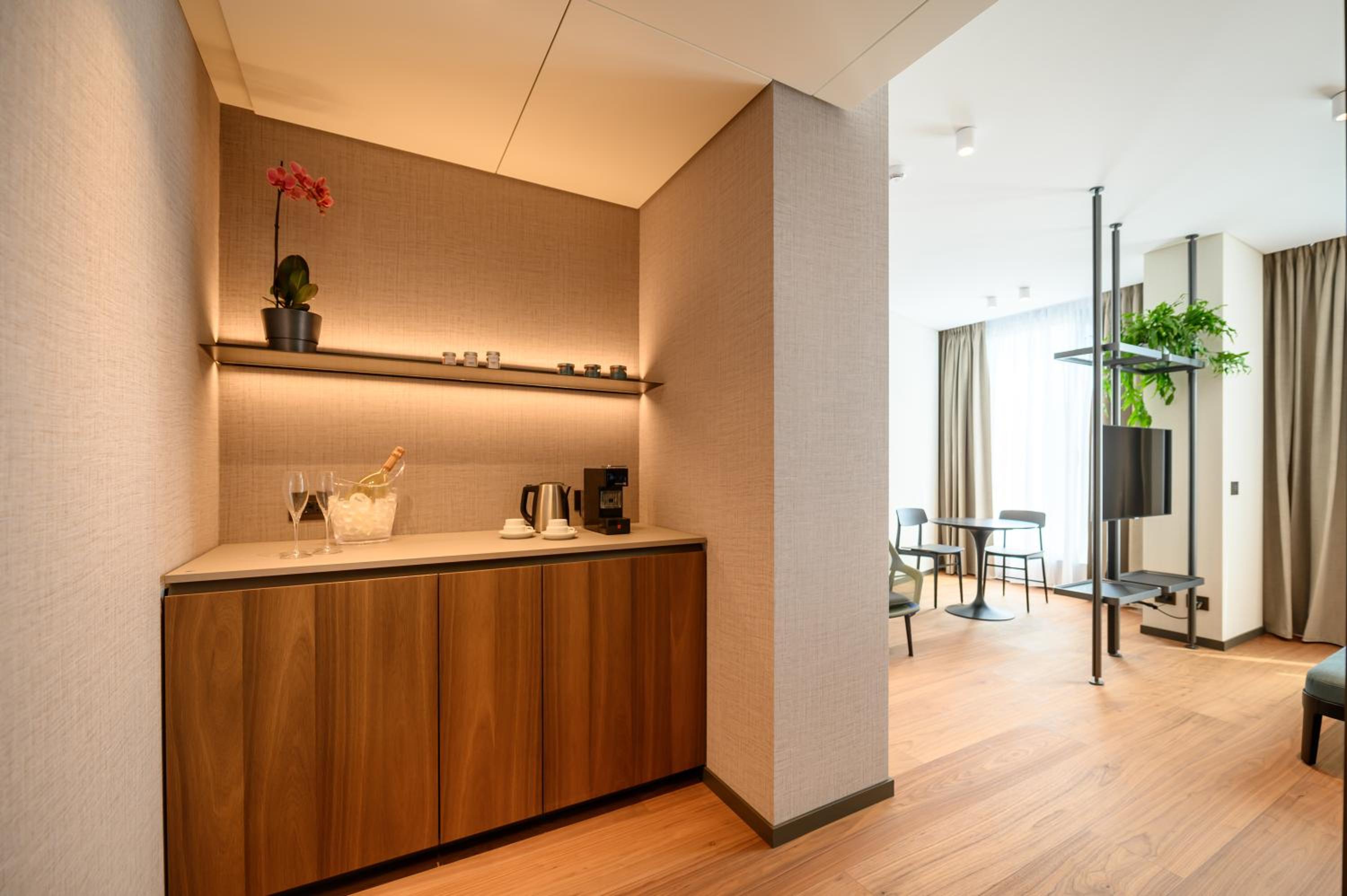 Junior Suite with Terrace - Photo 4
