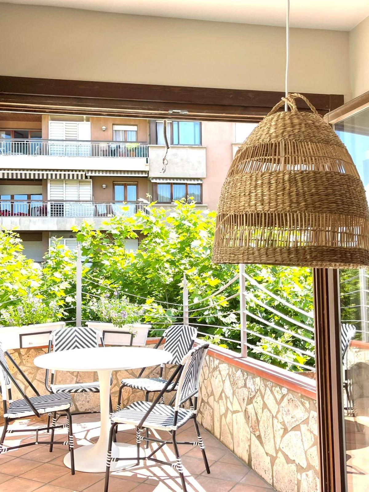 Apartment with Balcony photo 2