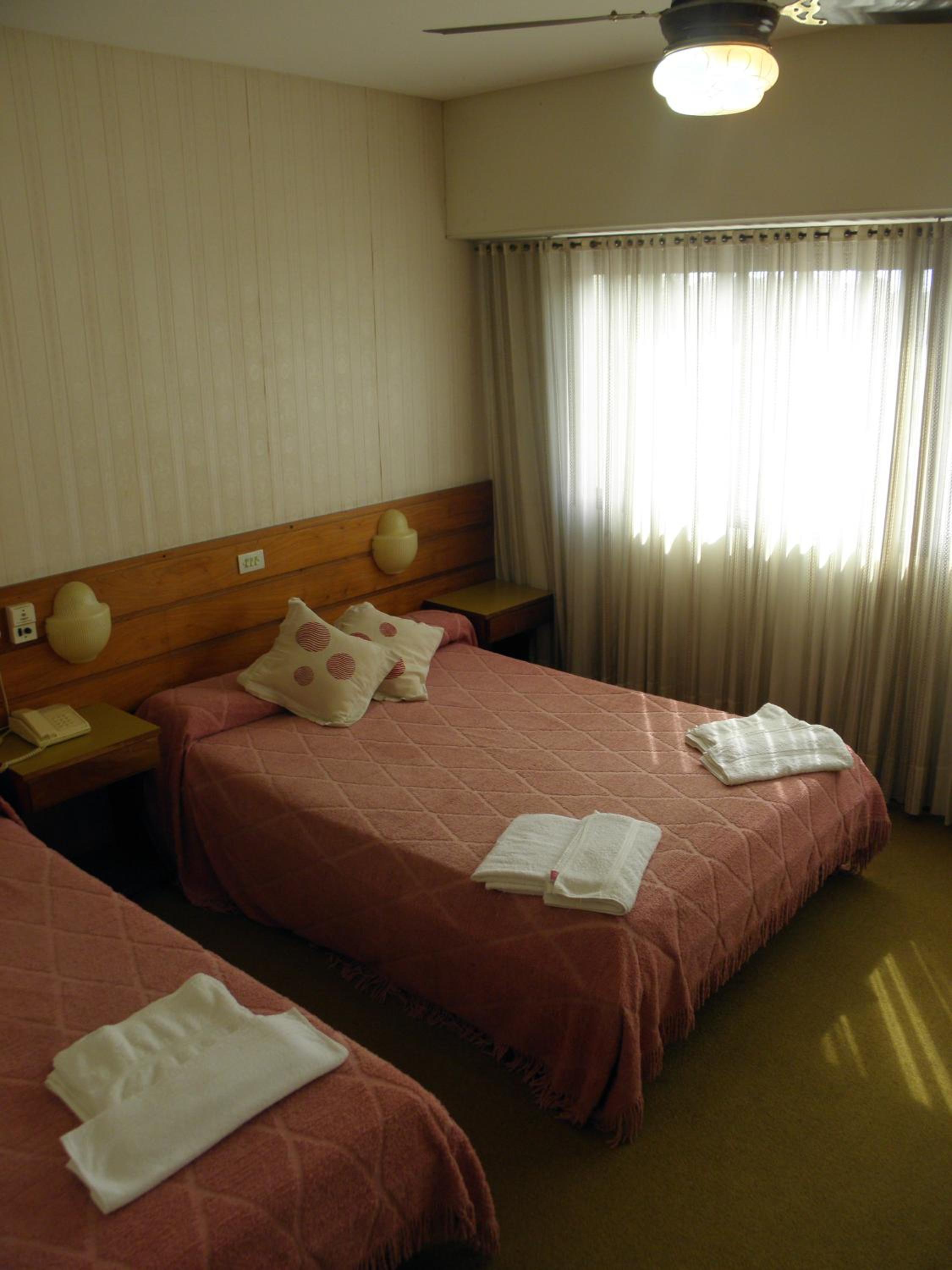 Double or Twin Room photo 2