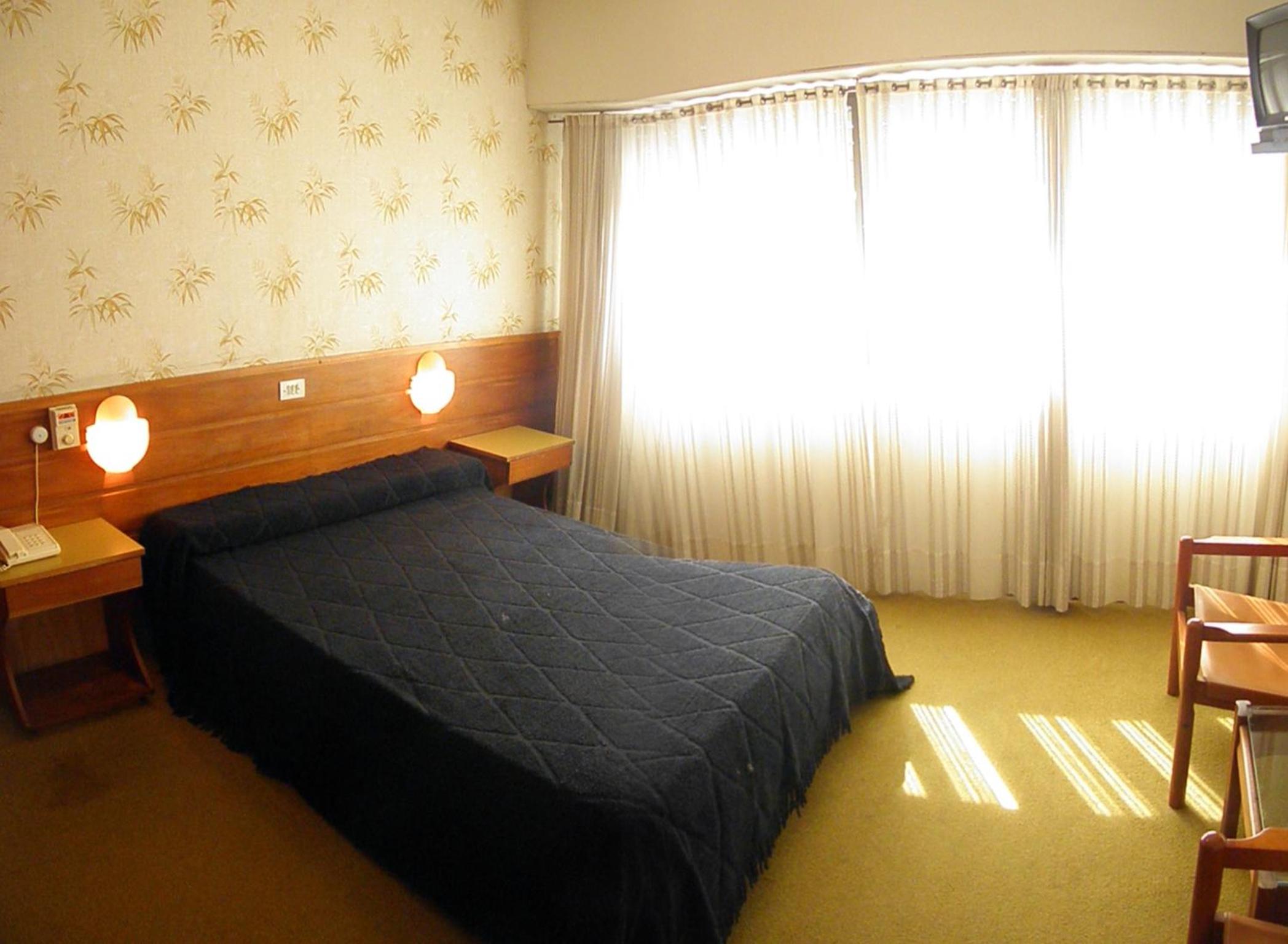 Double or Twin Room photo 1
