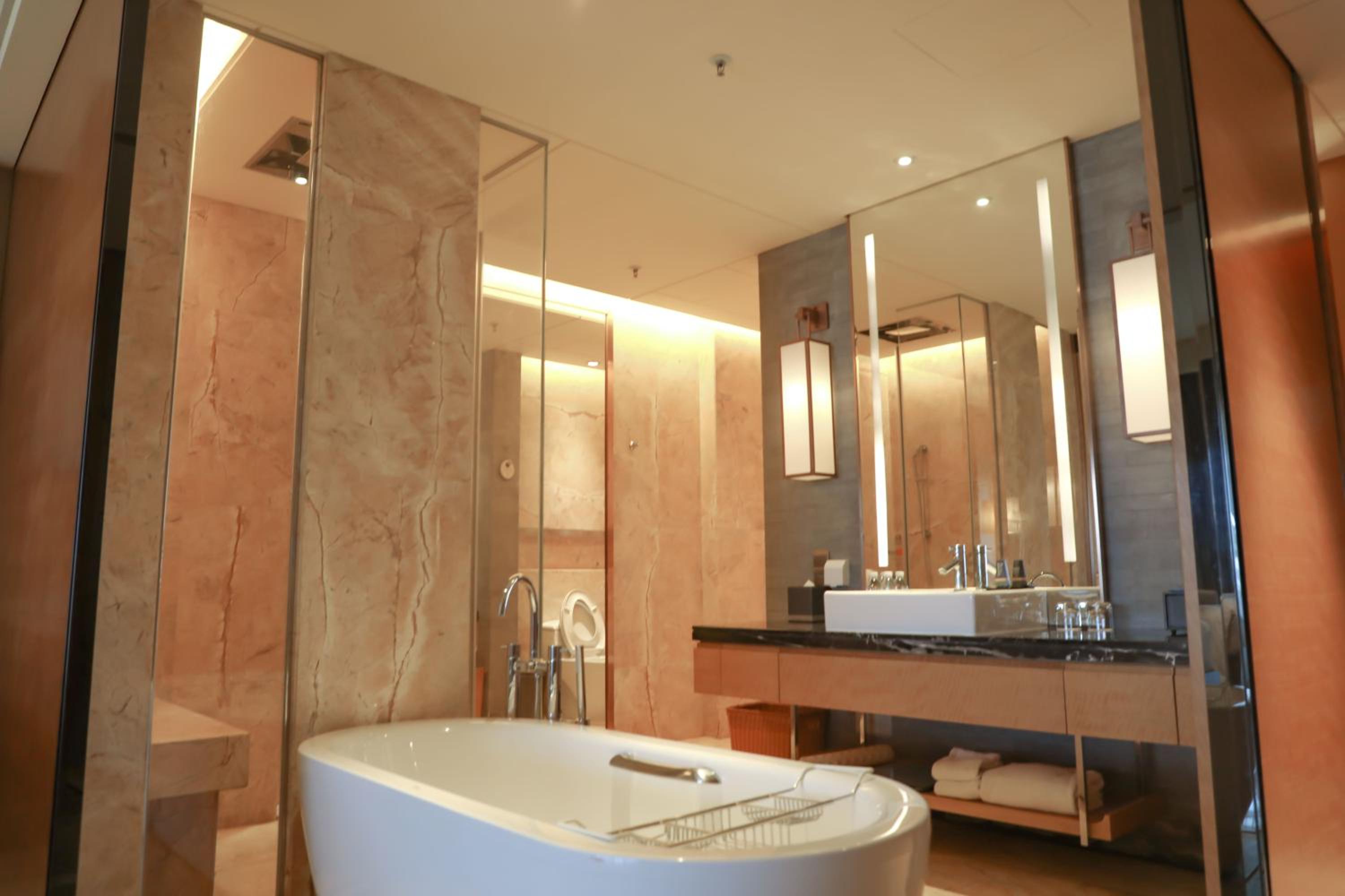 Executive Queen Room with Sea View