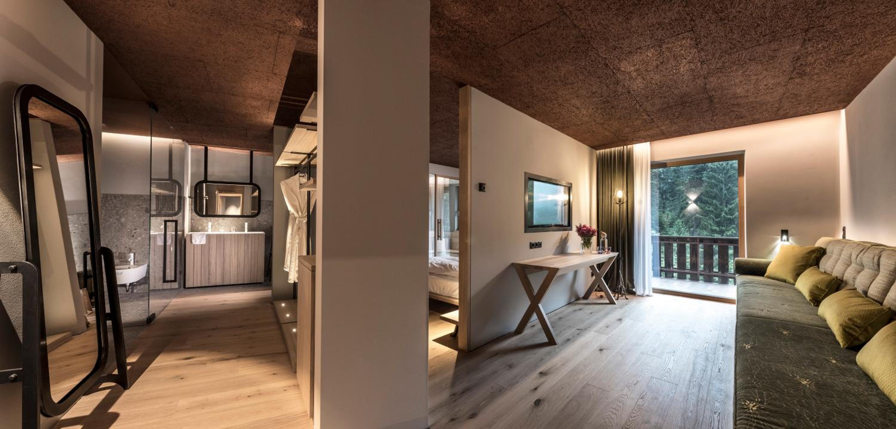 Suite with Sauna