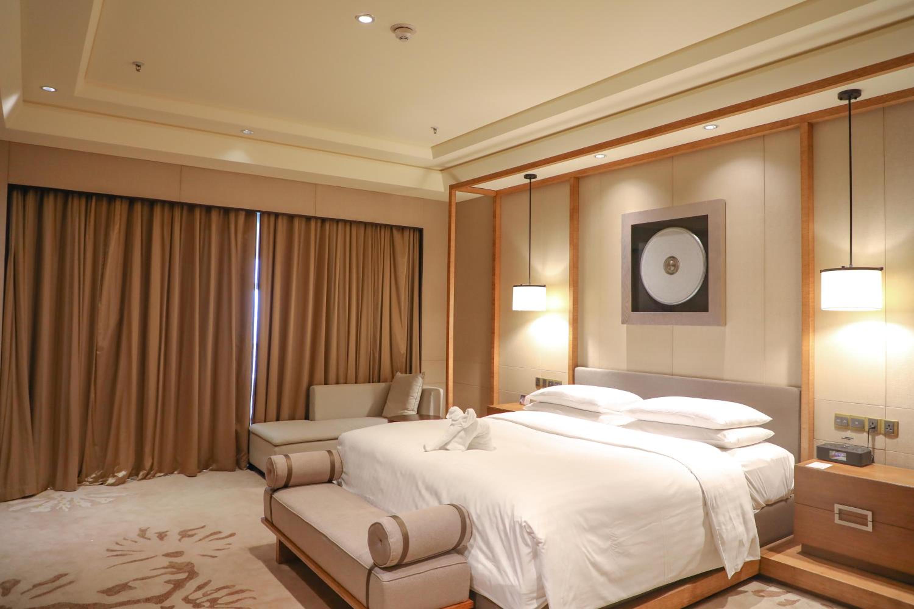 CEO Suite photo 3