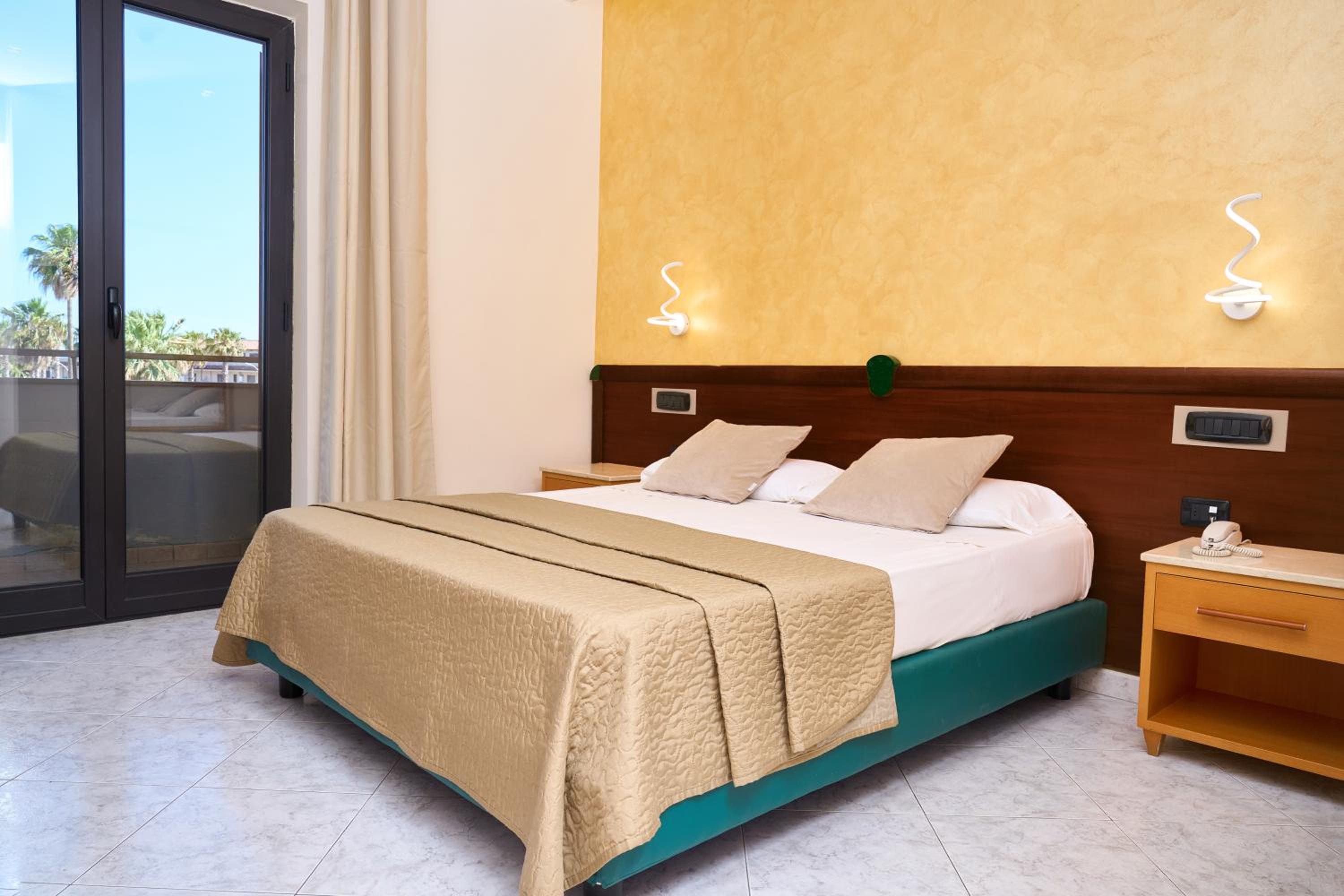 Single Room with Balcony