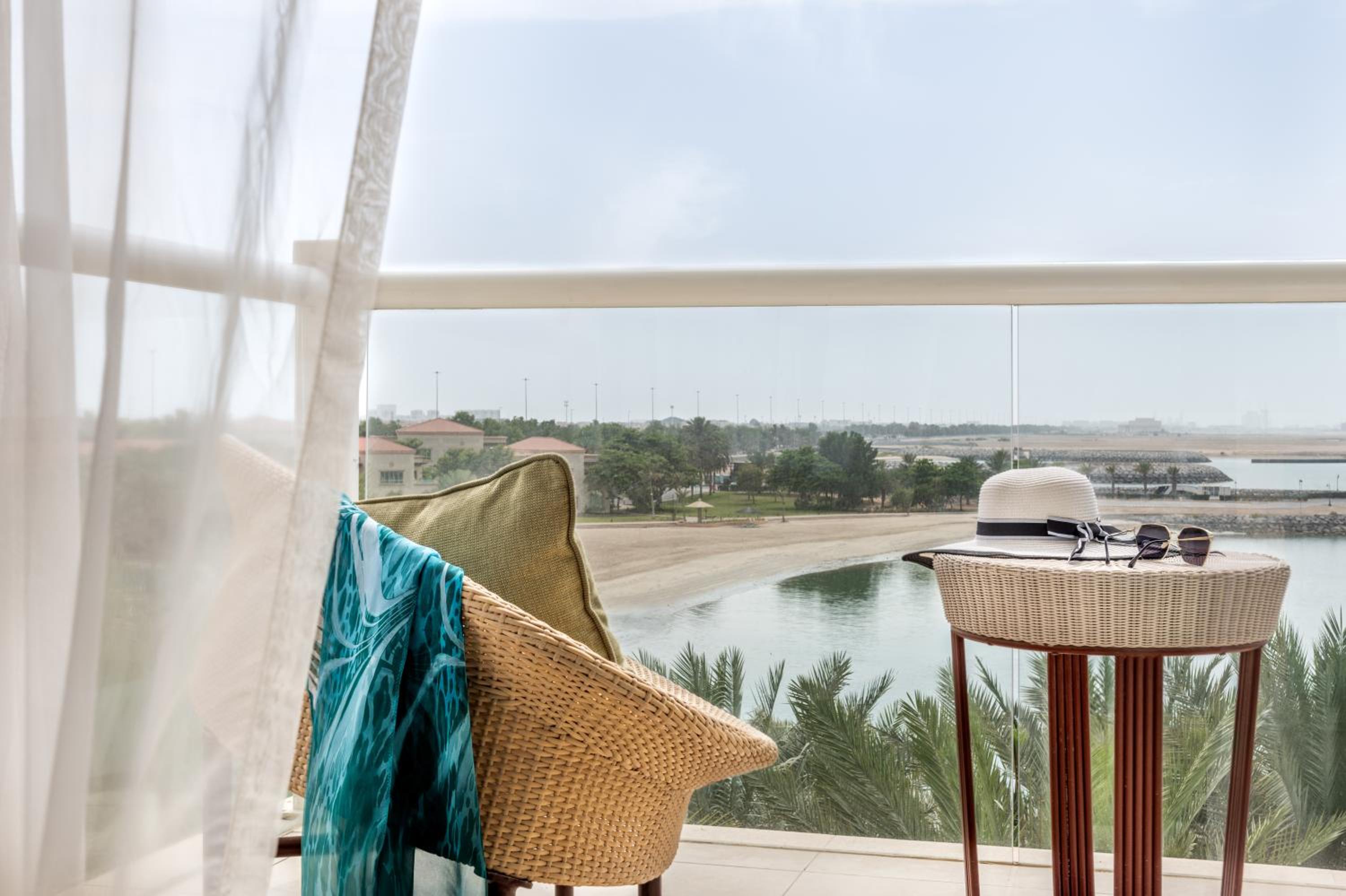 Gulf Junior SuiteFree daily shuttle bus to Yas attractions, Yas Mall and Grand Mosque