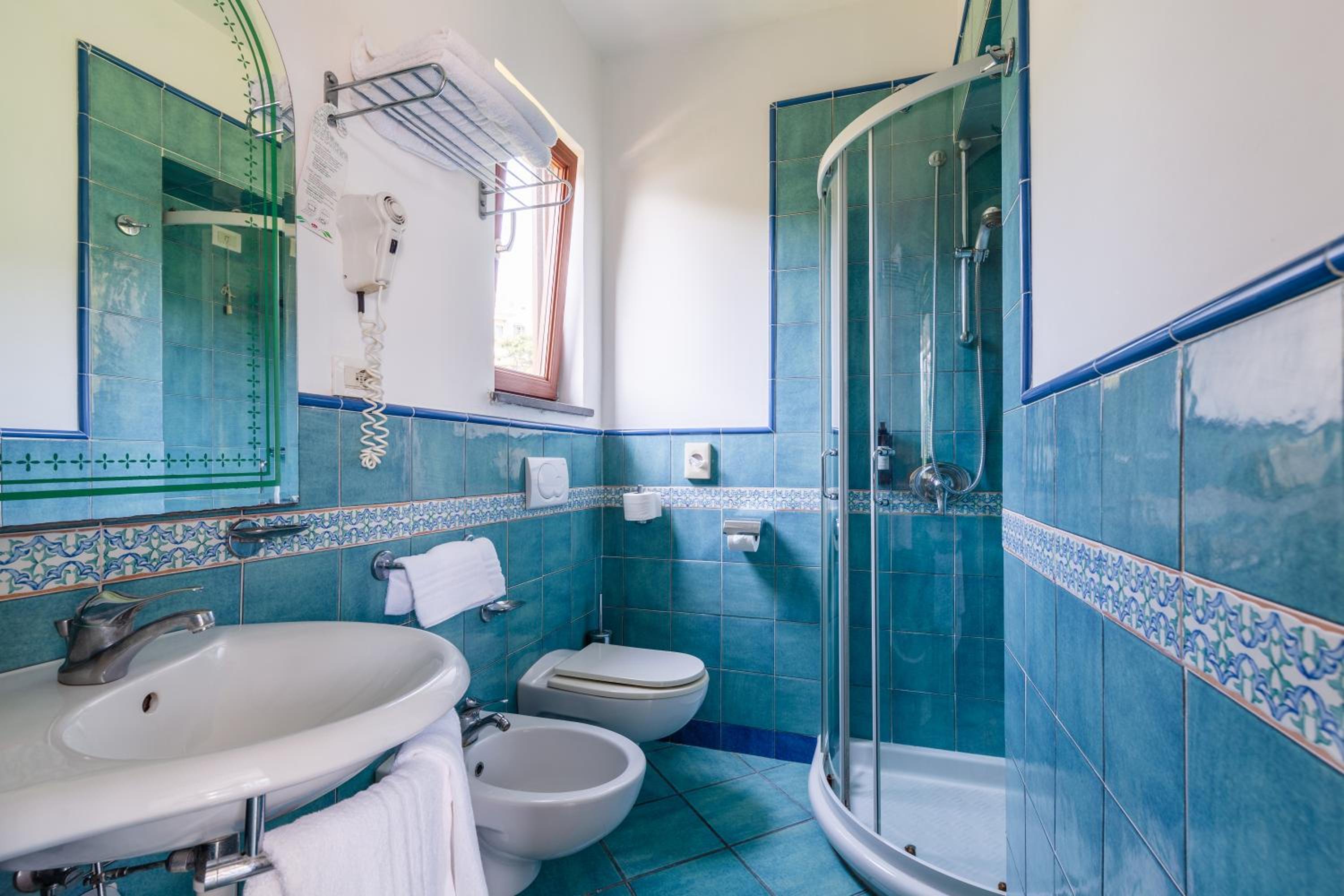 Double Or Twin Room With Sea View - Photo 9
